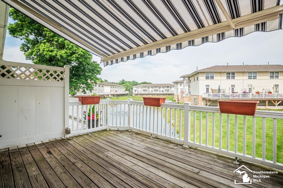 316 Beachwalk, Luna Pier, MI 48157 — Photo 12