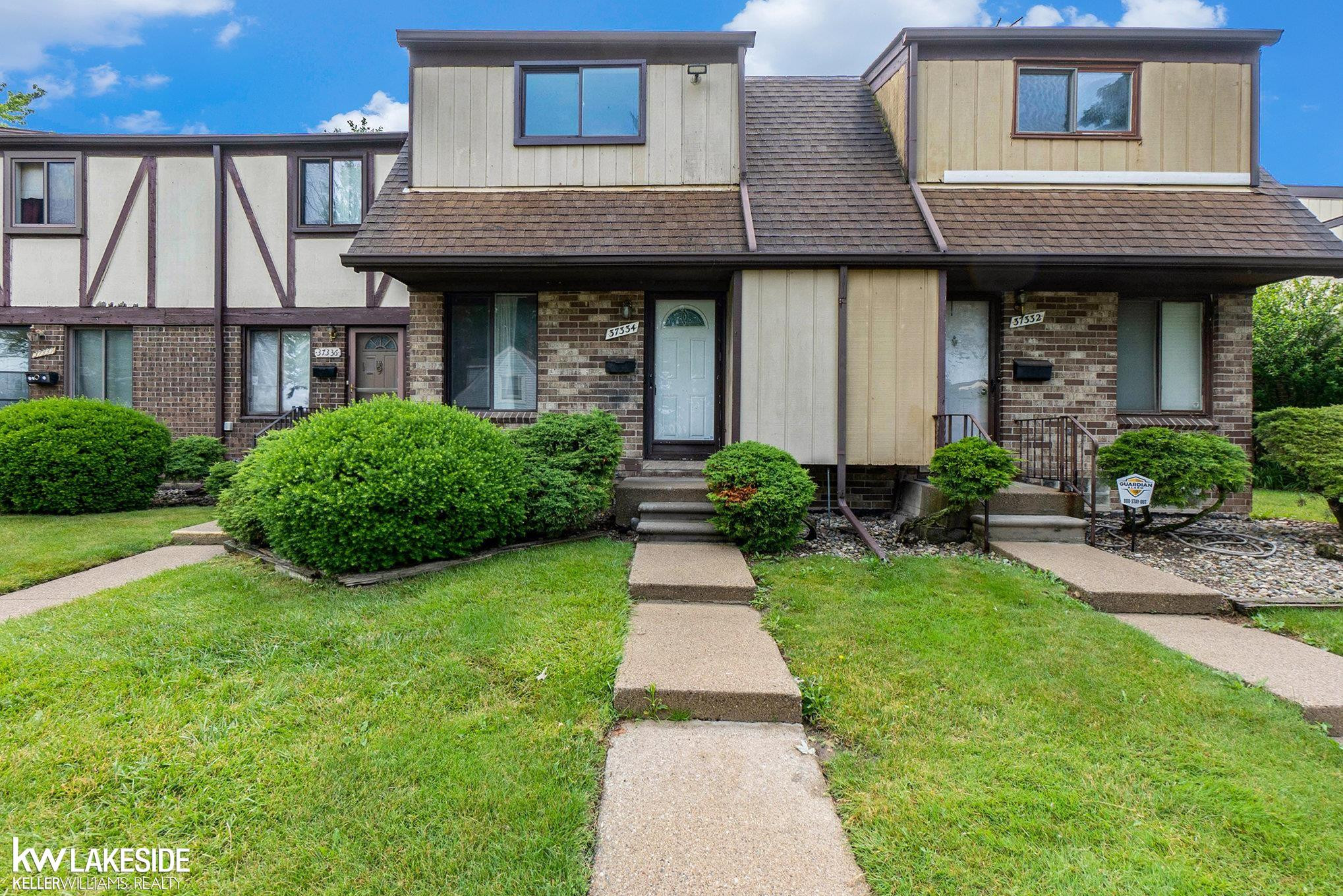 37334 Matthew Court, Clinton Twp, MI 48036