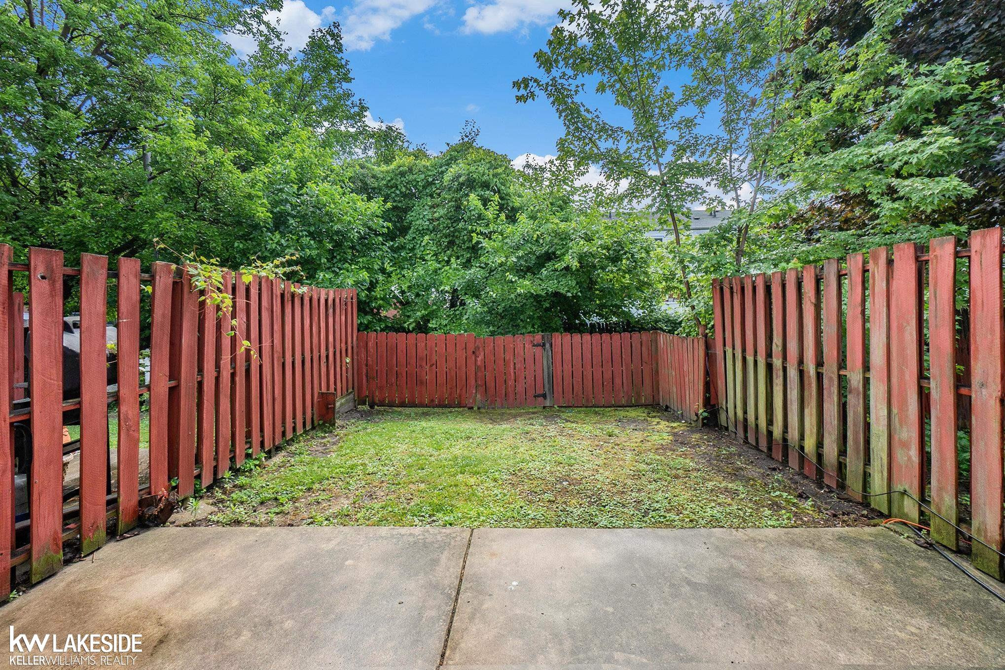 37334 Matthew Court, Clinton Twp, MI 48036 — Photo 14