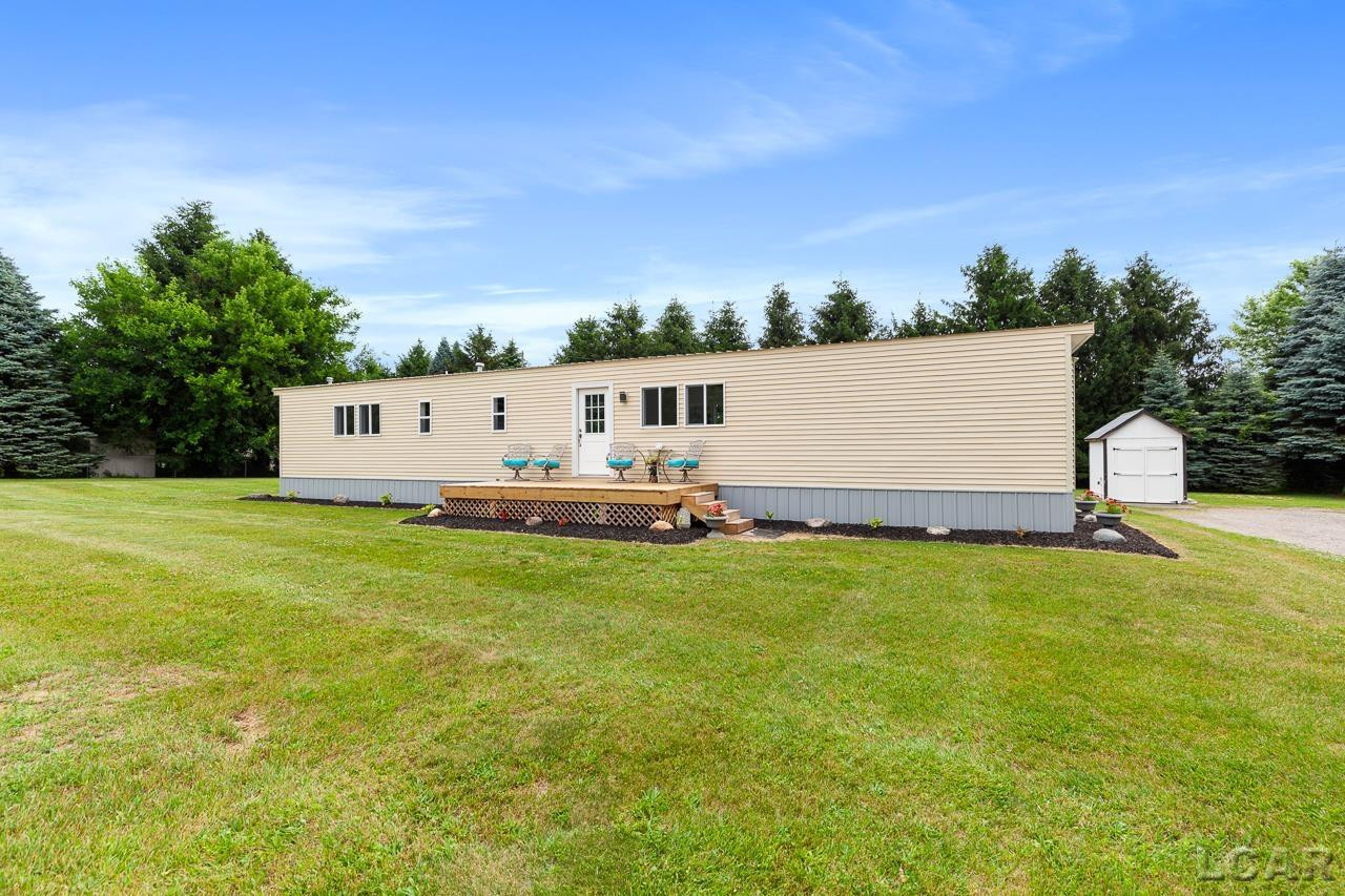 4589 Ogden, Adrian, MI 49221 — Photo 2