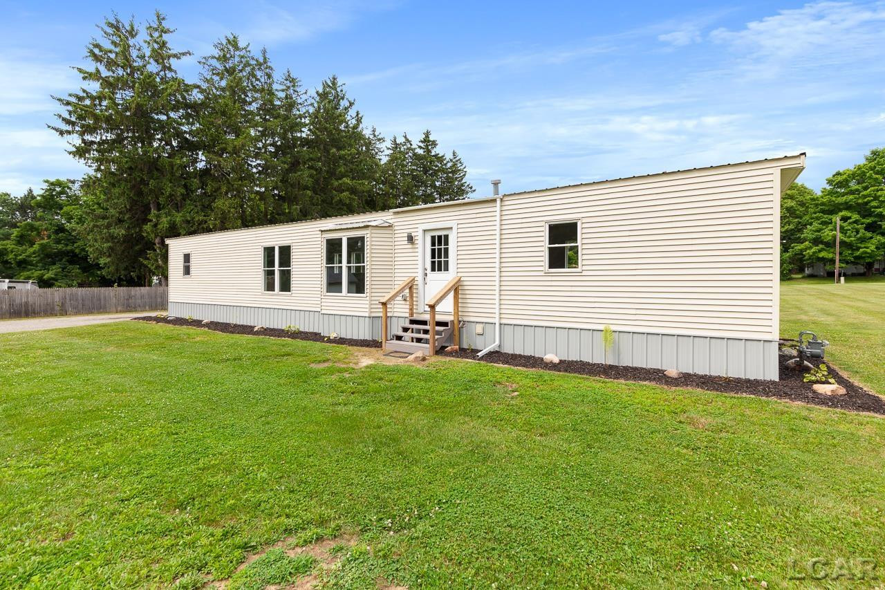 4589 Ogden, Adrian, MI 49221 — Photo 4