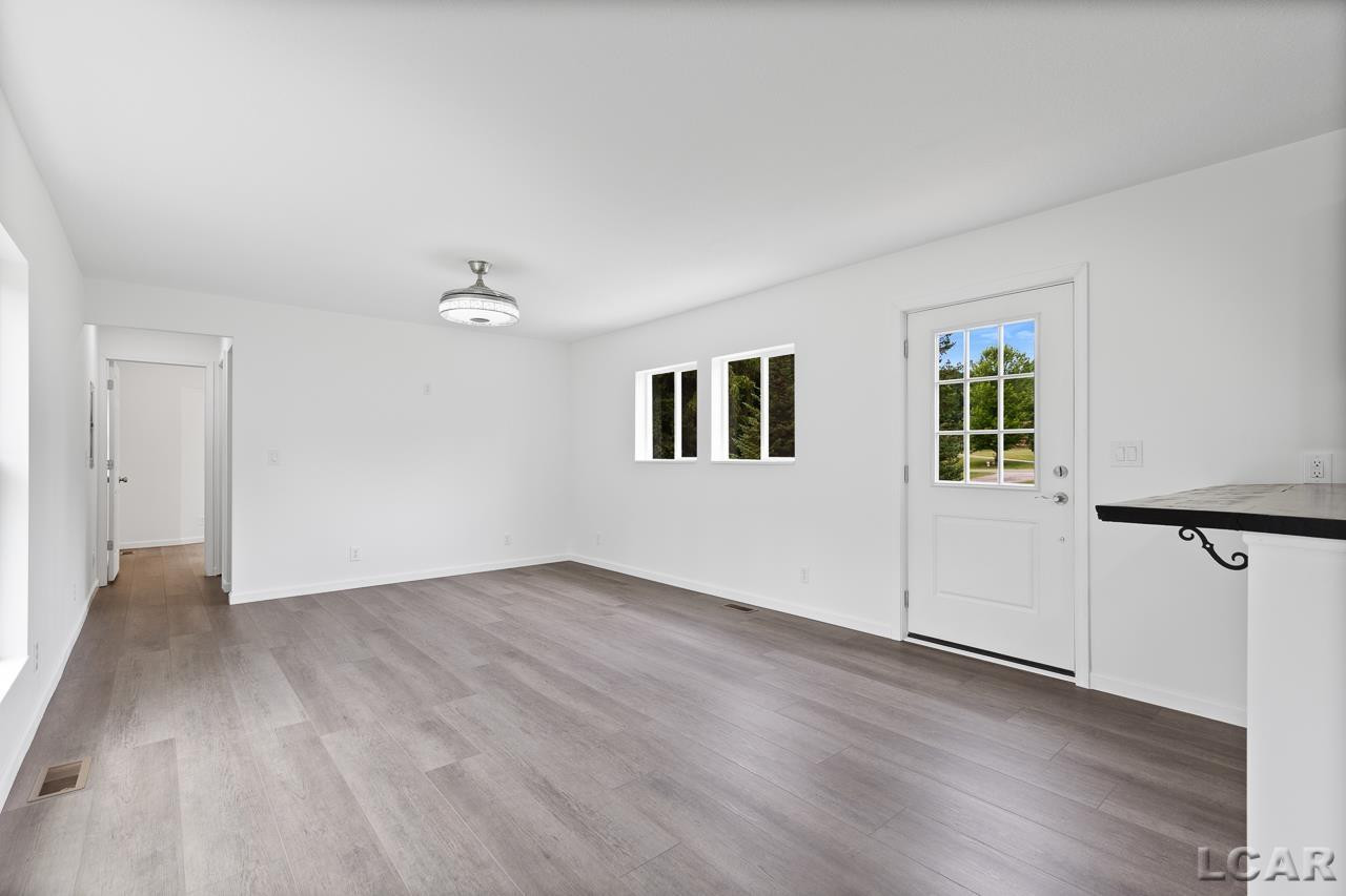 4589 Ogden, Adrian, MI 49221 — Photo 13