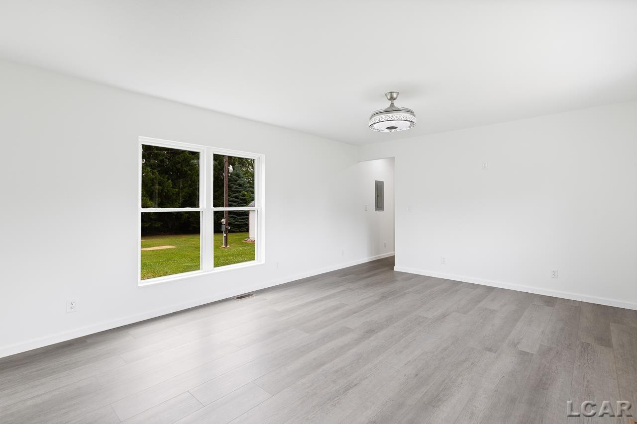 4589 Ogden, Adrian, MI 49221 — Photo 14