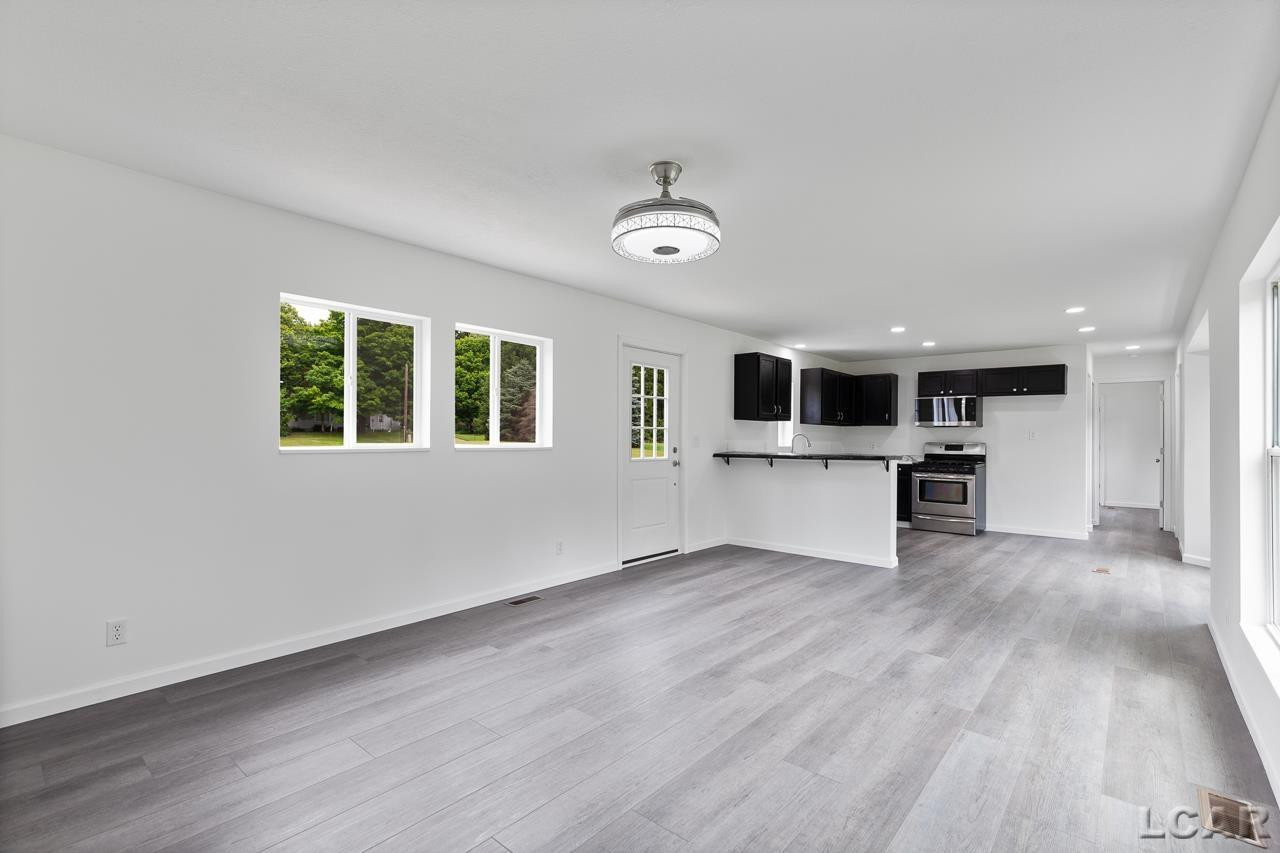 4589 Ogden, Adrian, MI 49221 — Photo 16