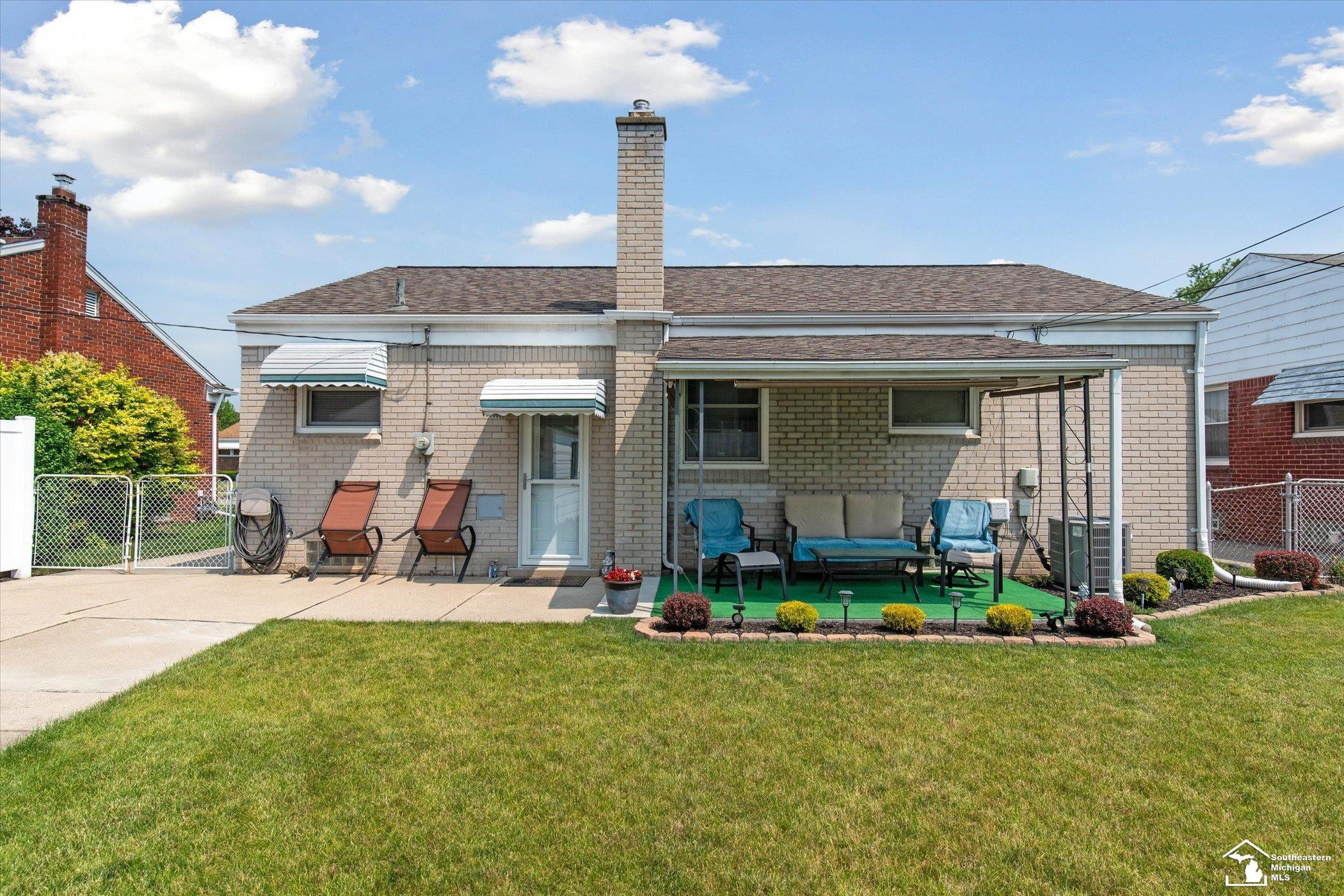1621 EMMONS Avenue, Lincoln Park, MI 48146 — Photo 35