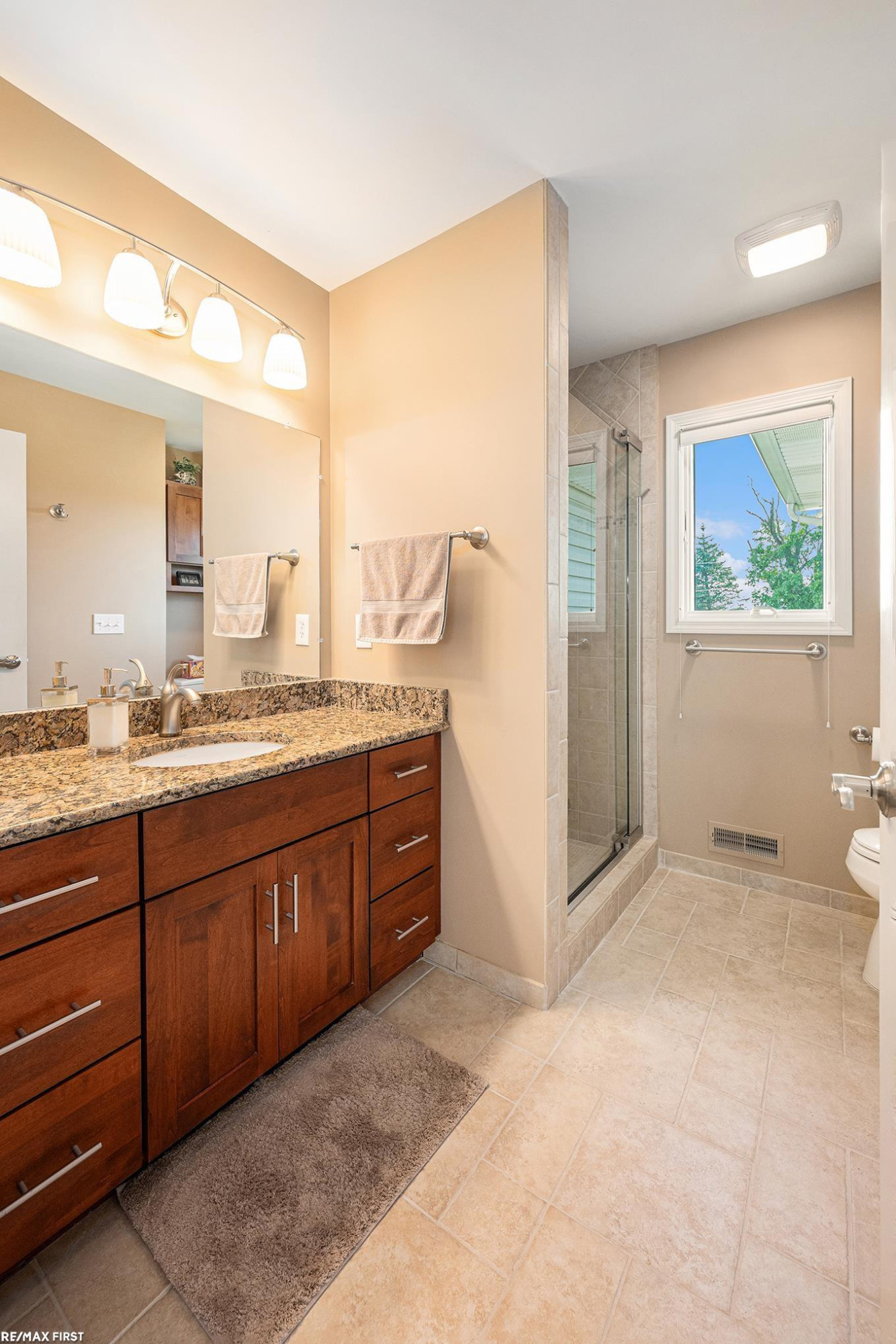 7610 South Channel Drive, MI 48028 — Photo 19
