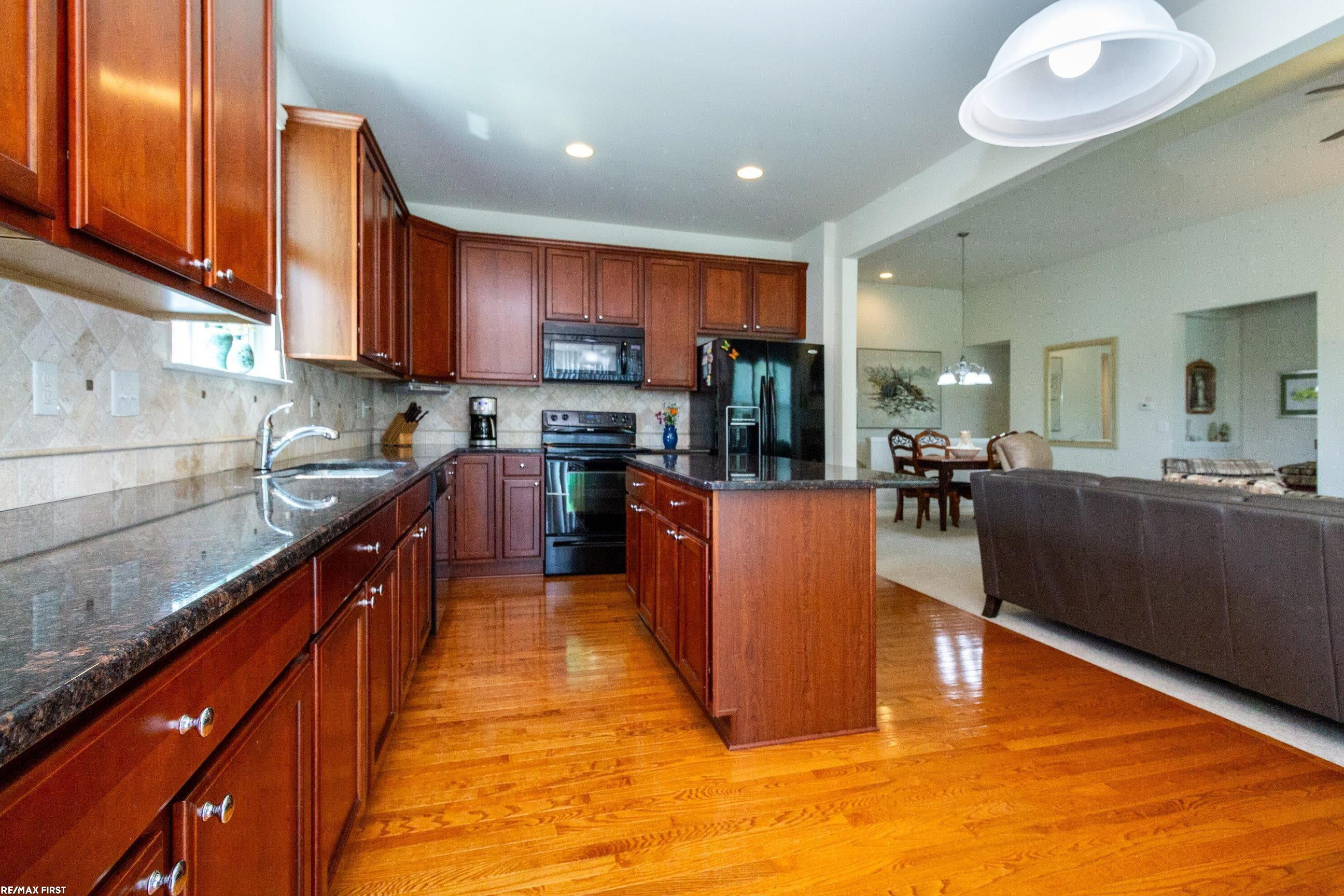 49600 Broadacre Drive, Macomb, MI 48042 — Photo 15
