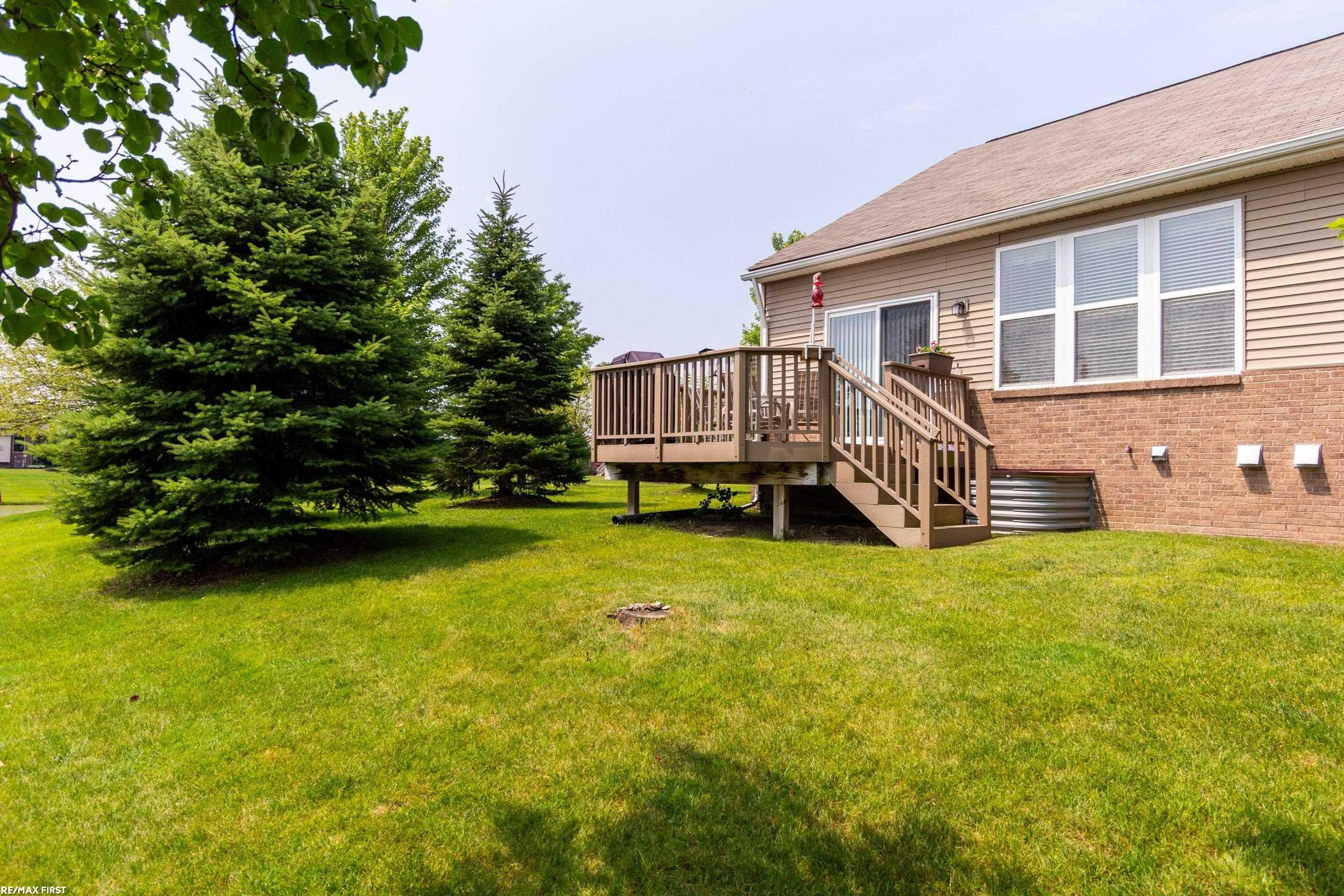 49600 Broadacre Drive, Macomb, MI 48042 — Photo 46