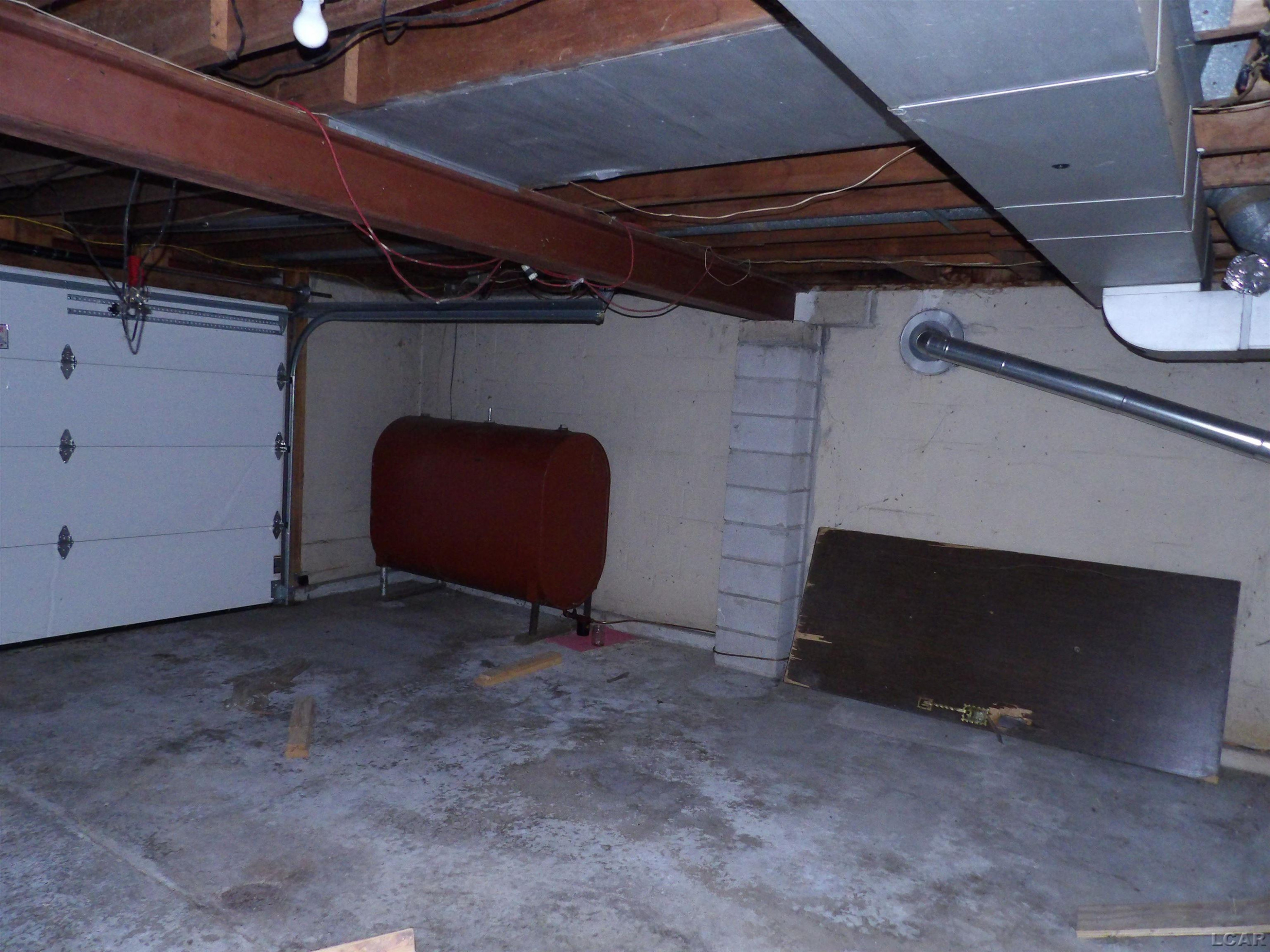 678 Jipson, Blissfield, MI 49228 — Photo 11