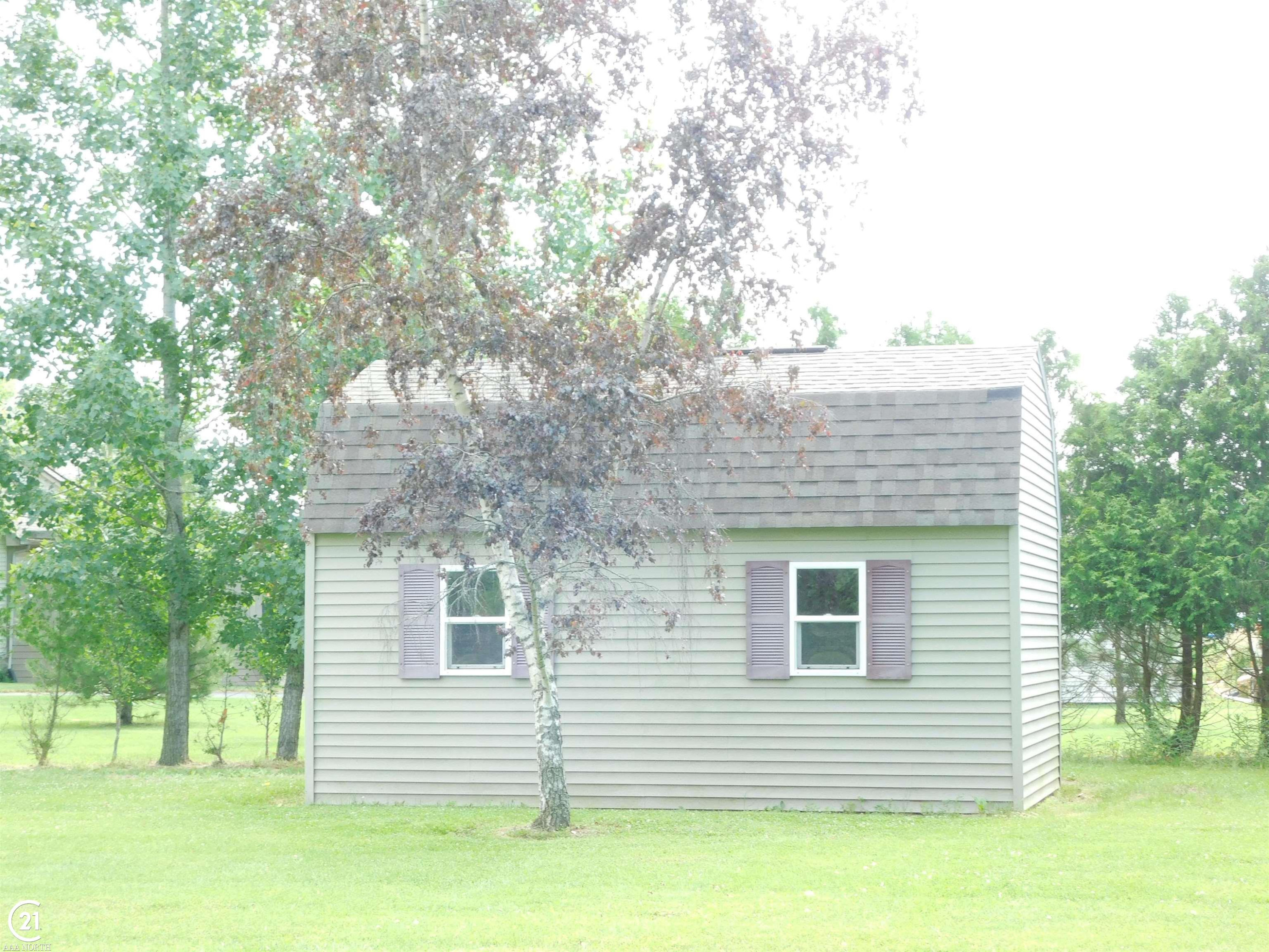 7774 Linden Drive, Almont, MI 48003 — Photo 39