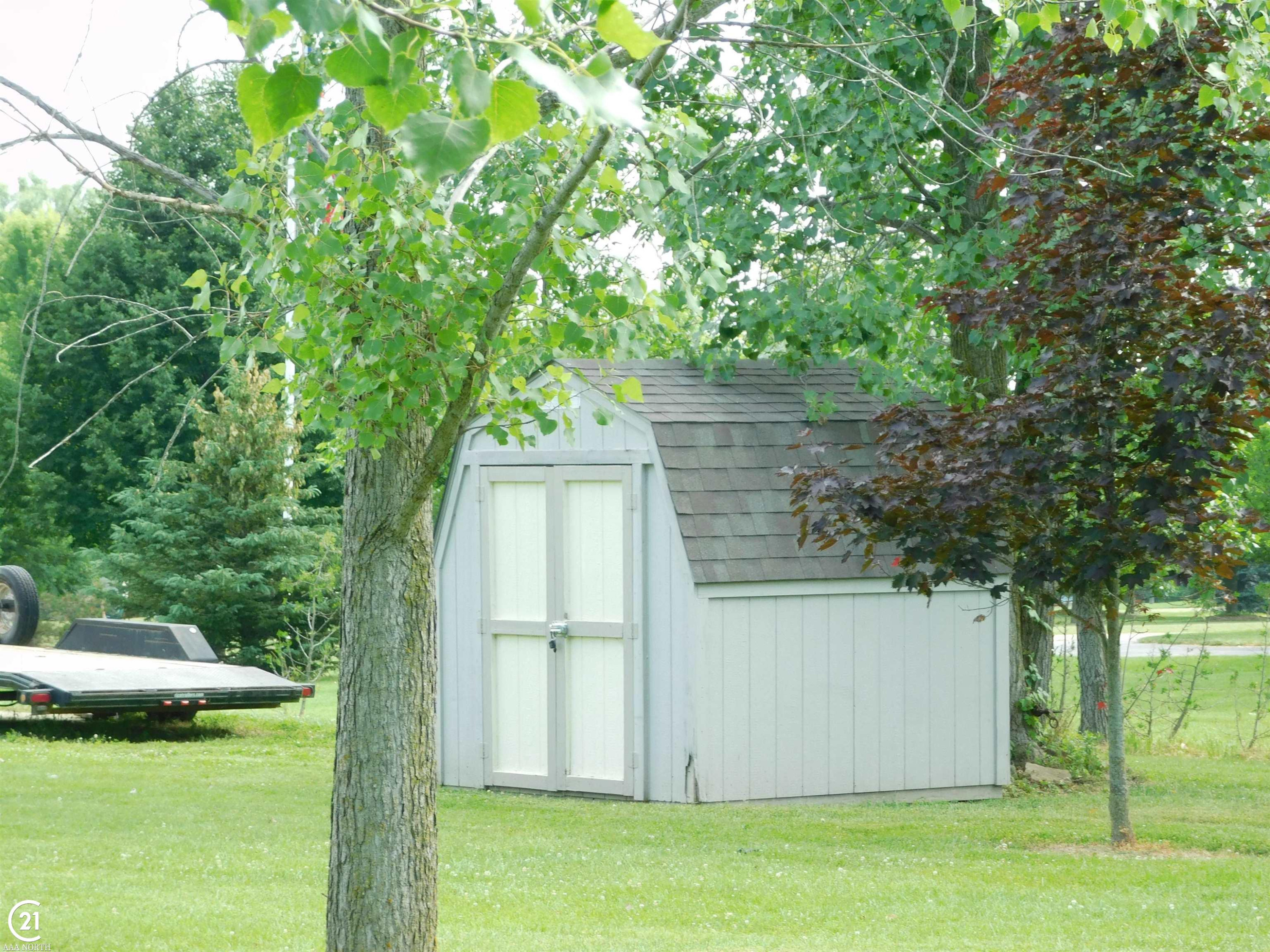 7774 Linden Drive, Almont, MI 48003 — Photo 40