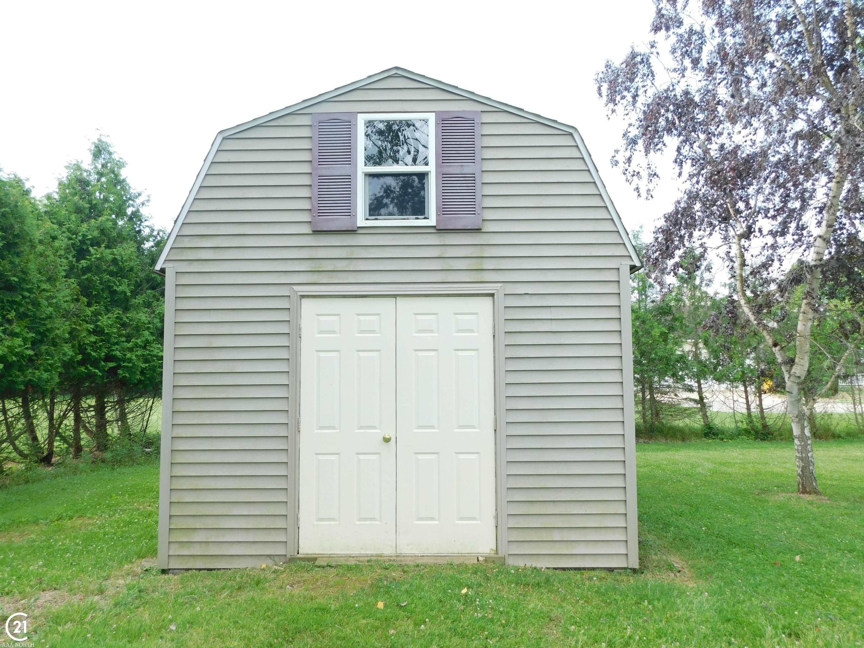 7774 Linden Drive, Almont, MI 48003 — Photo 41