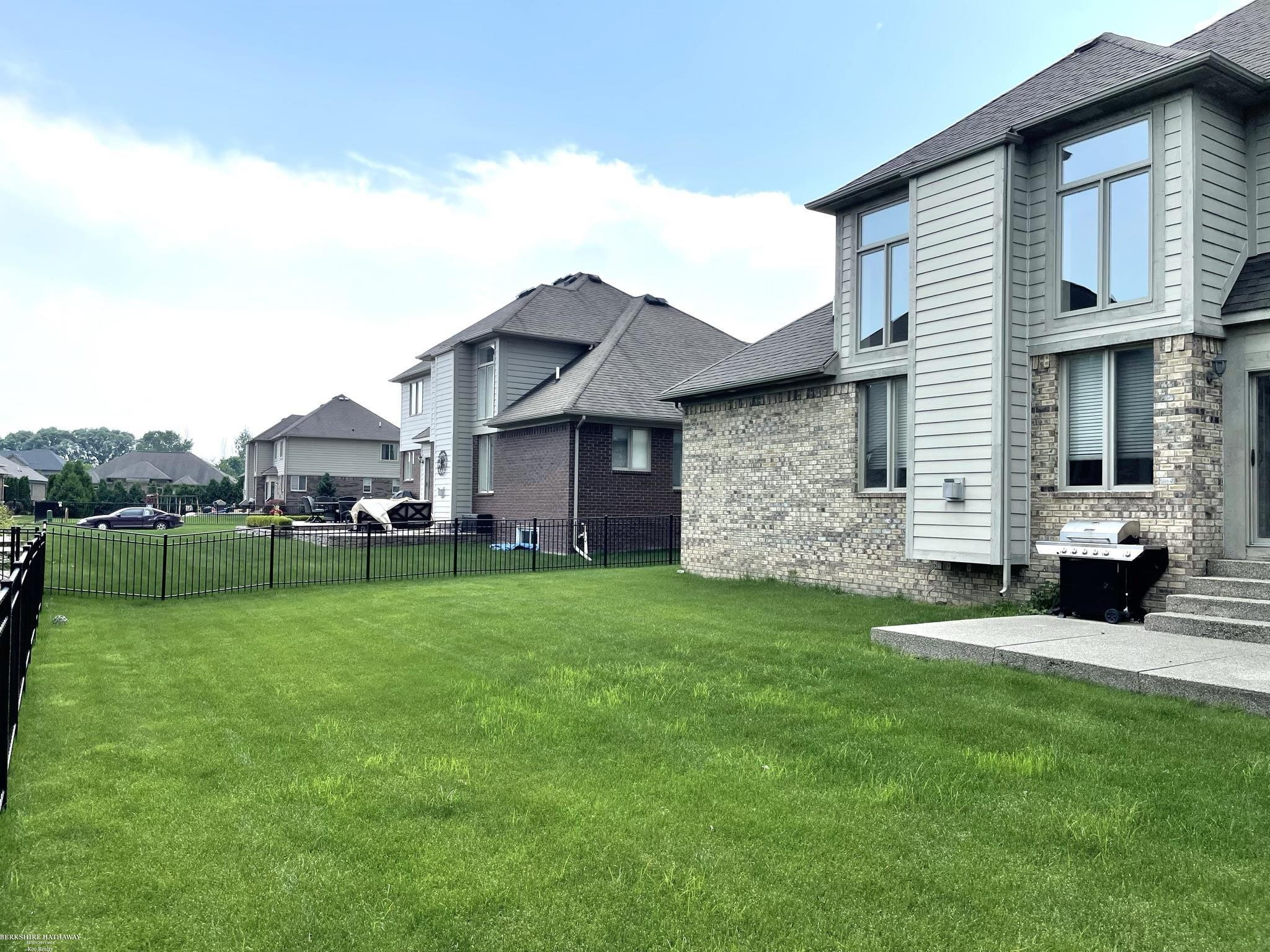 49500 Golden Gate Drive, Macomb, MI 48044 — Photo 41