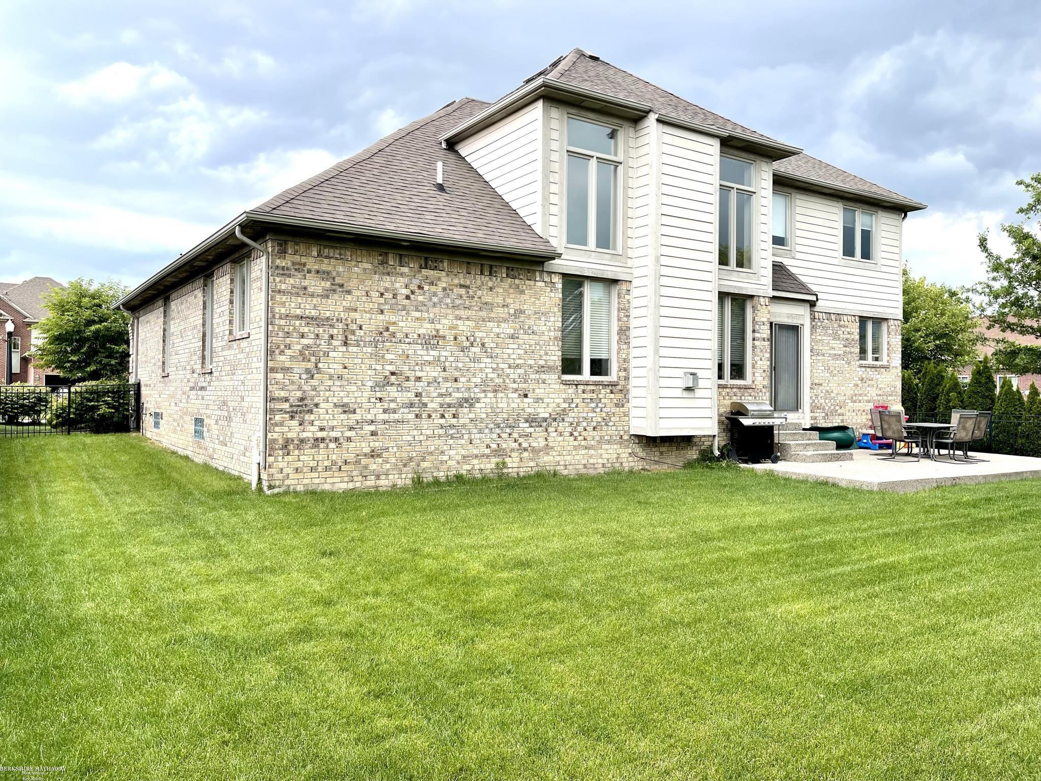 49500 Golden Gate Drive, Macomb, MI 48044 — Photo 42