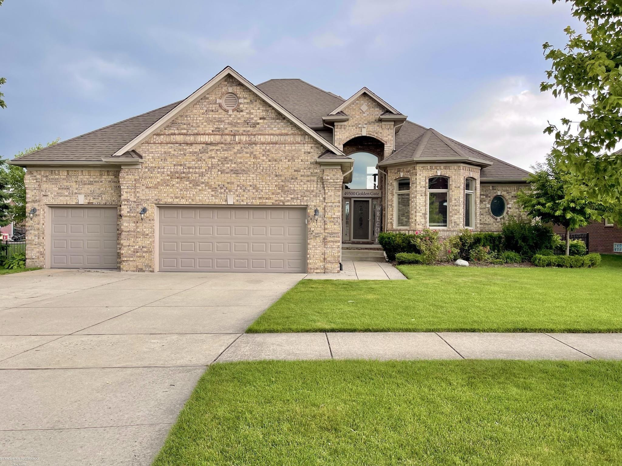 49500 Golden Gate Drive, Macomb, MI 48044 — Photo 49