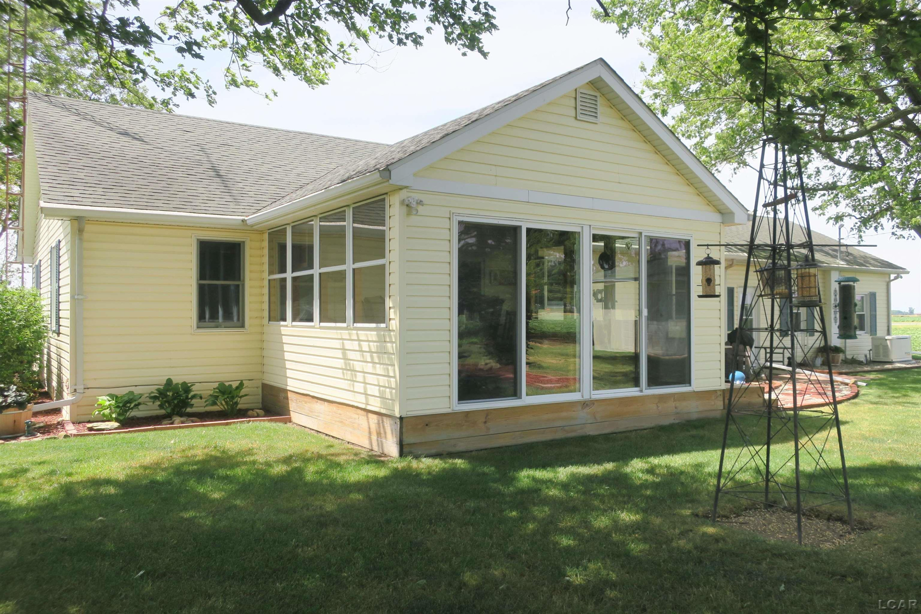12265 Silberhorn, Blissfield, MI 49228 — Photo 2