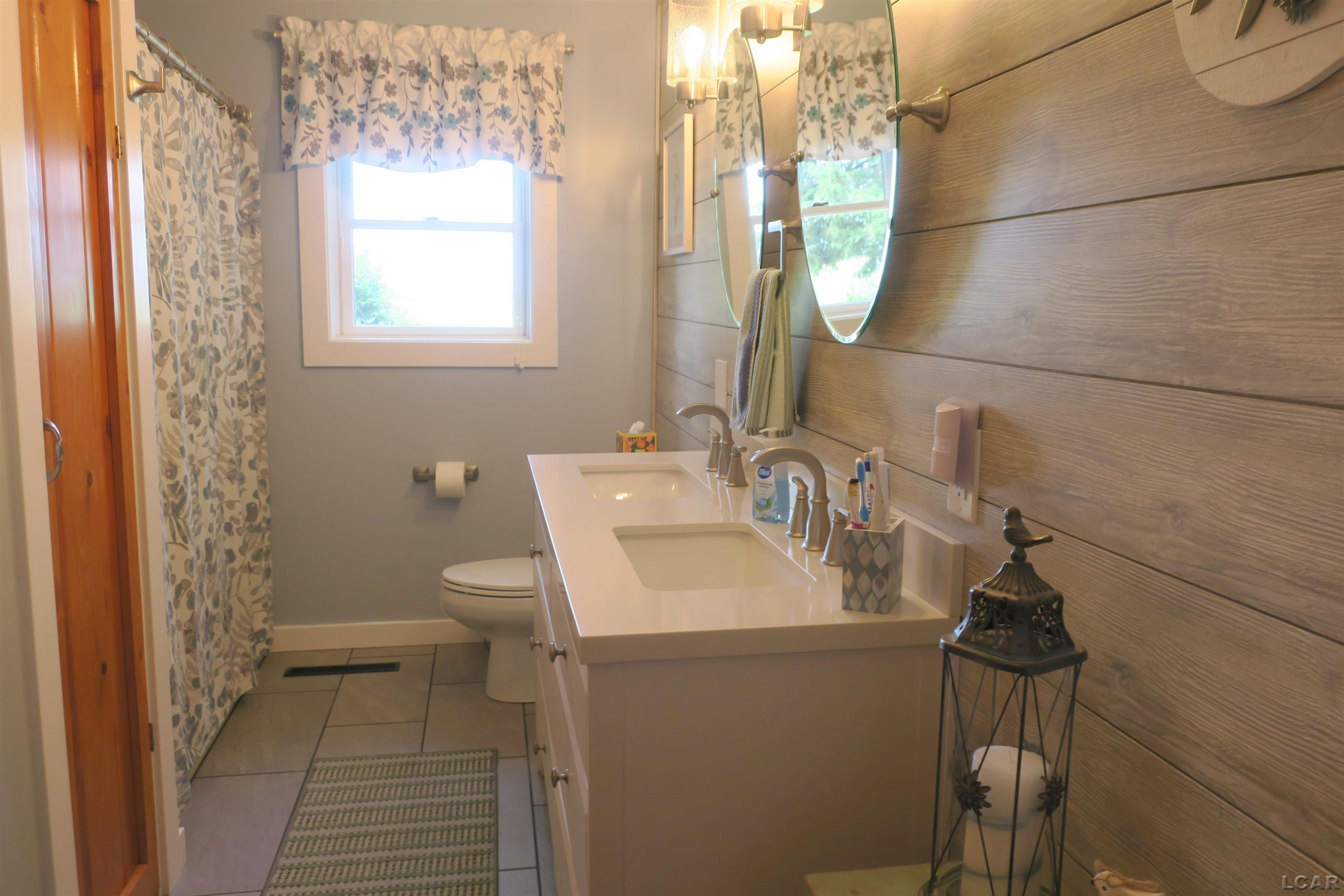 12265 Silberhorn, Blissfield, MI 49228 — Photo 25