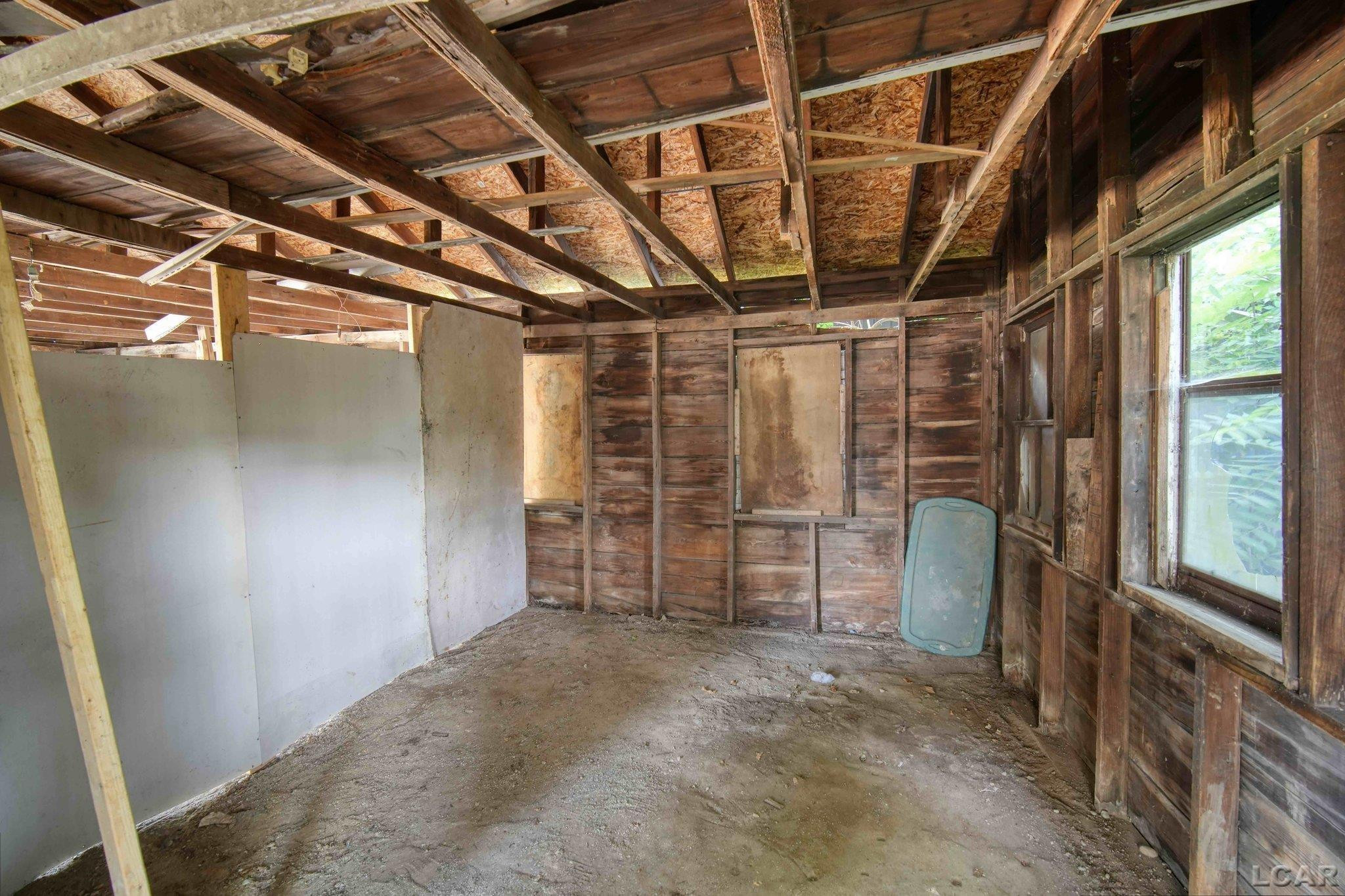 924 Frank, Adrian, MI 49221 — Photo 28