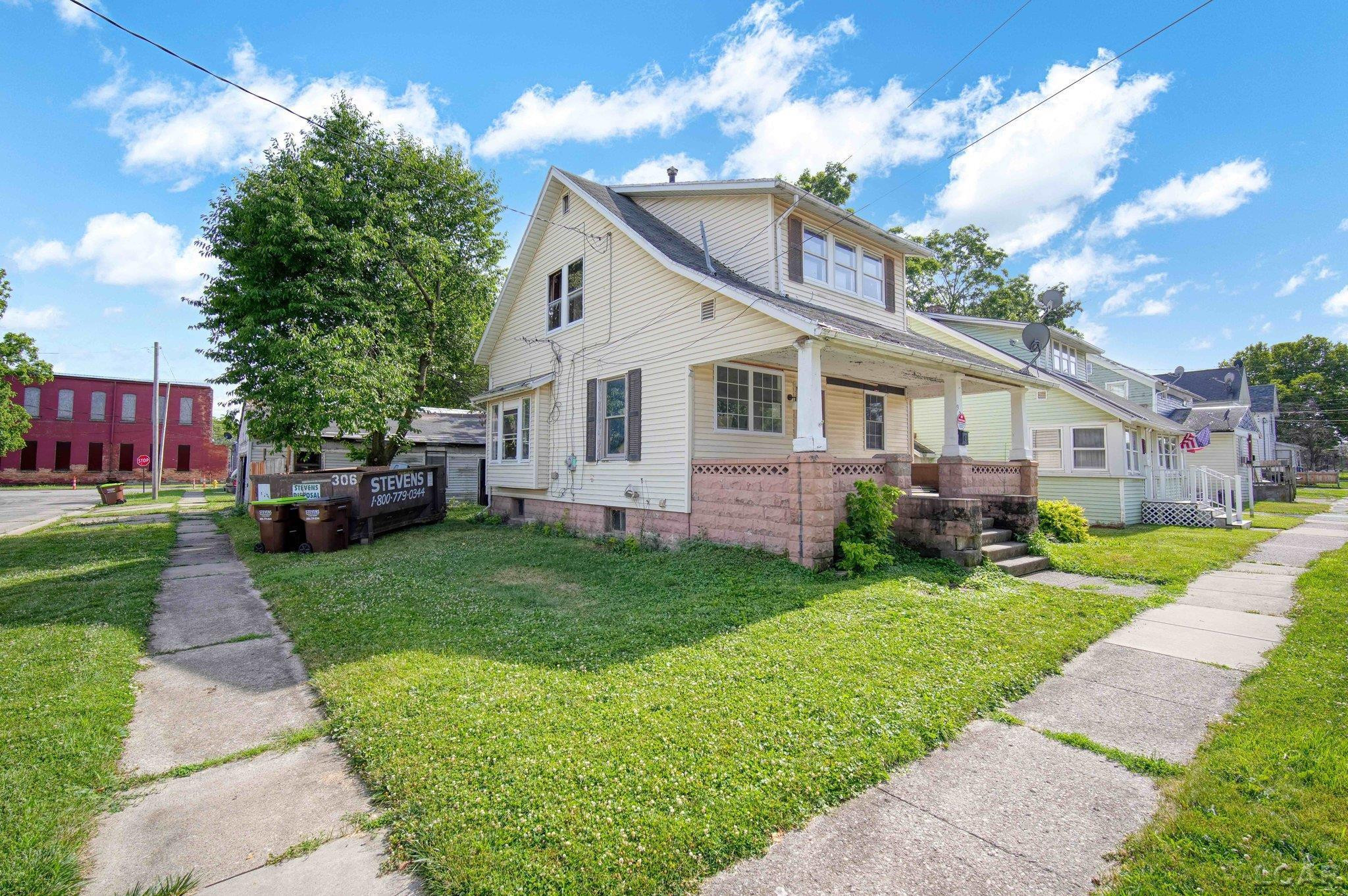 924 Frank, Adrian, MI 49221 — Photo 30