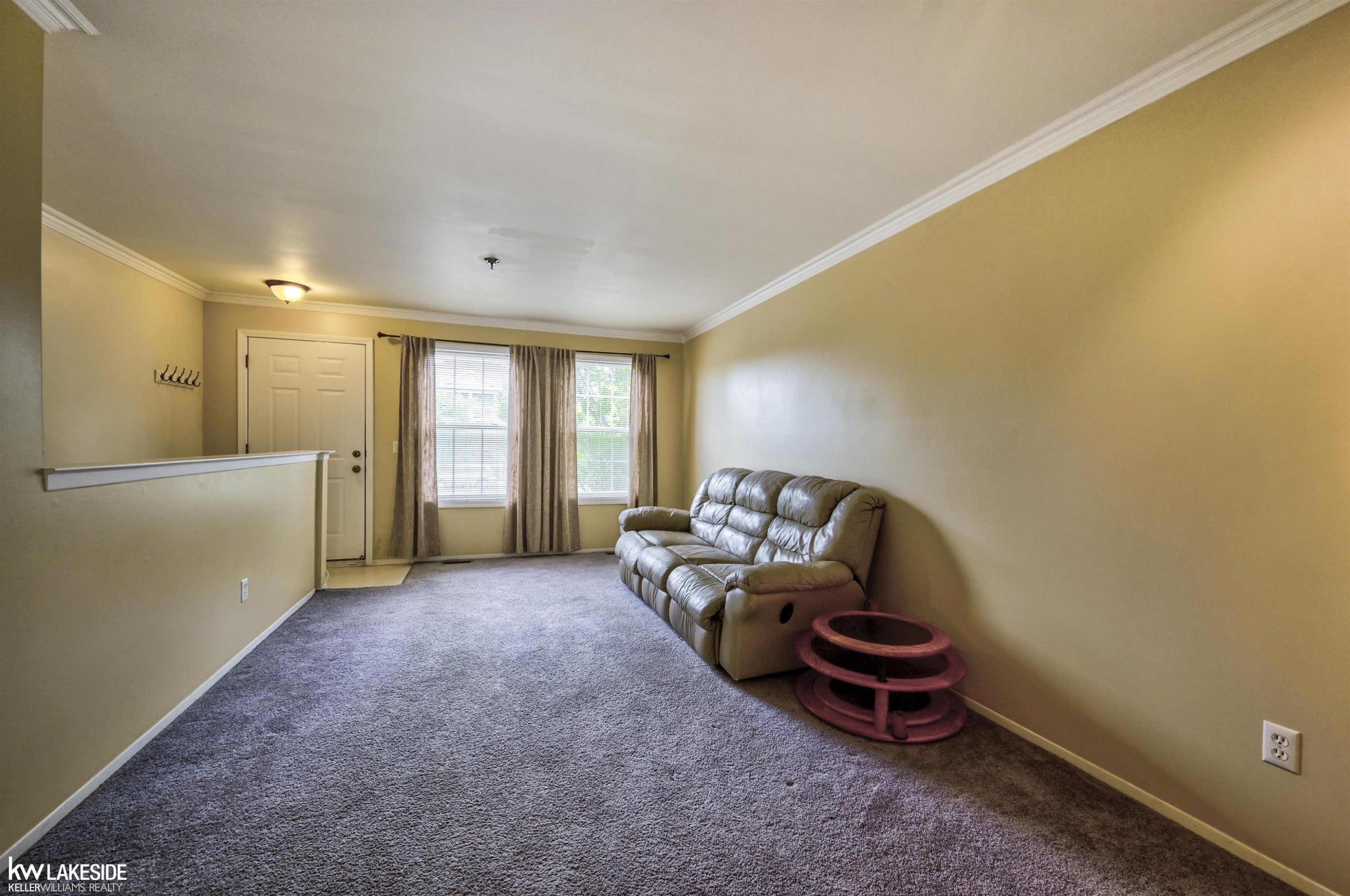 124 Park Green Drive, Lake Orion, MI 48362 — Photo 5