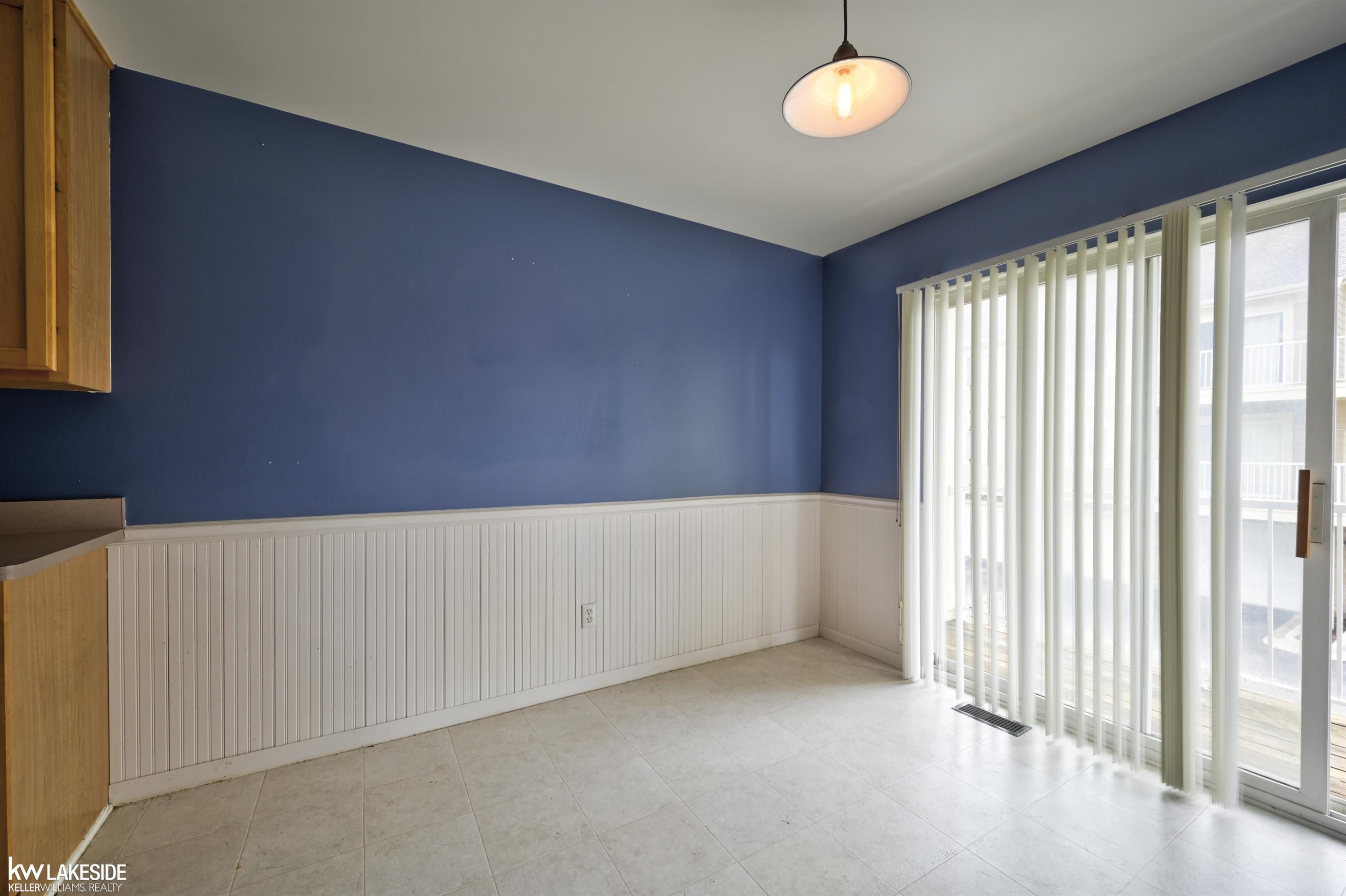 124 Park Green Drive, Lake Orion, MI 48362 — Photo 11