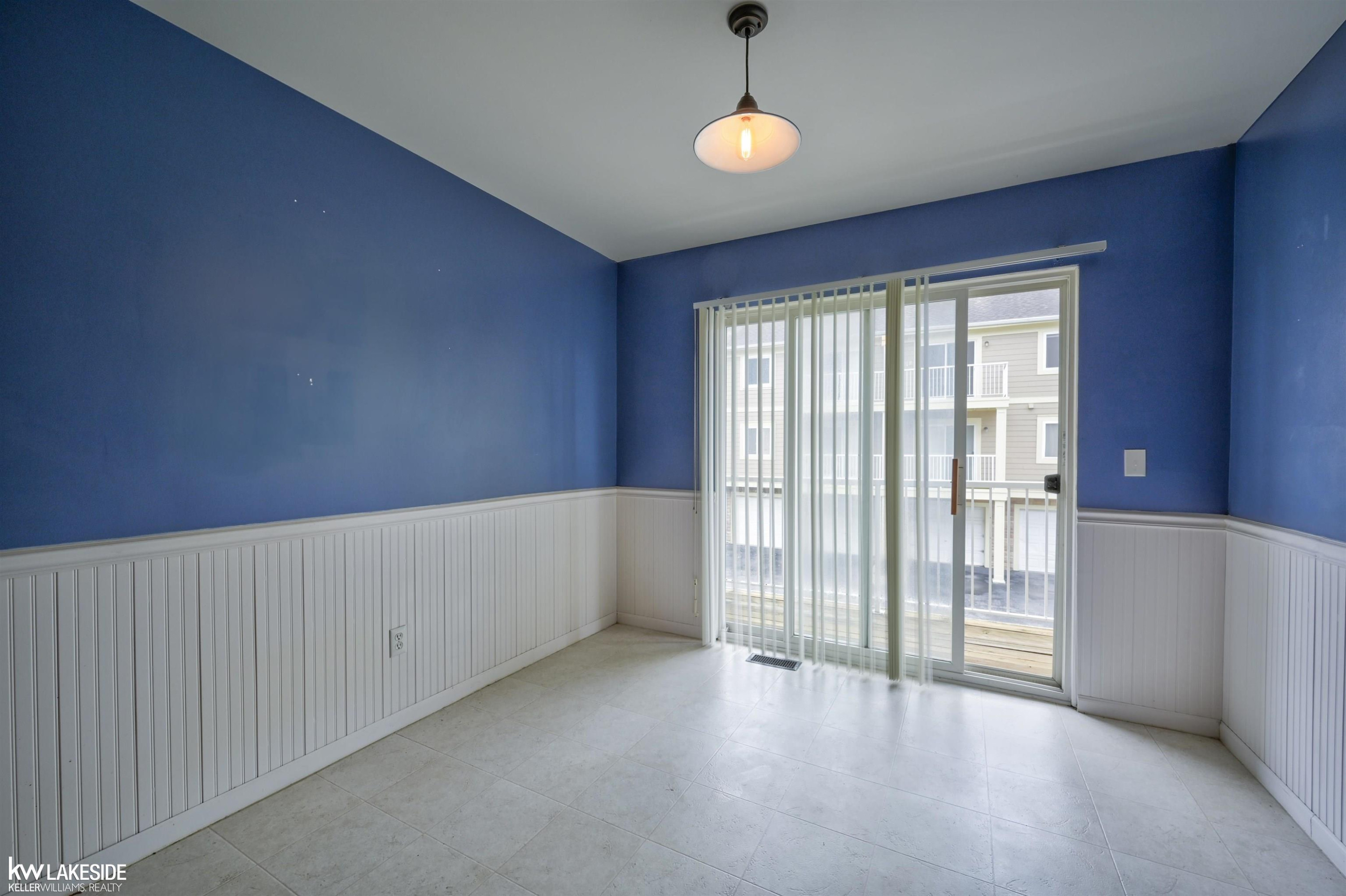 124 Park Green Drive, Lake Orion, MI 48362 — Photo 12