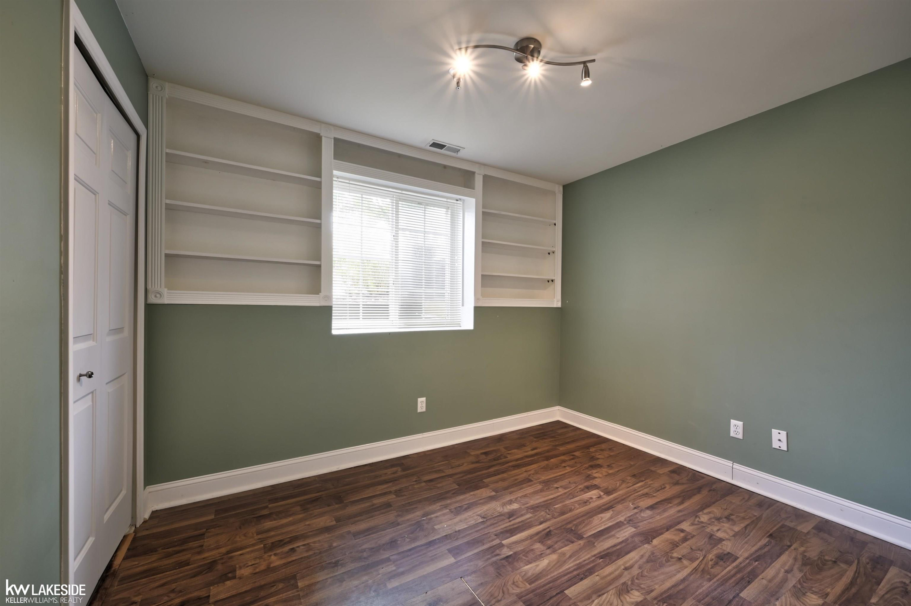 124 Park Green Drive, Lake Orion, MI 48362 — Photo 20