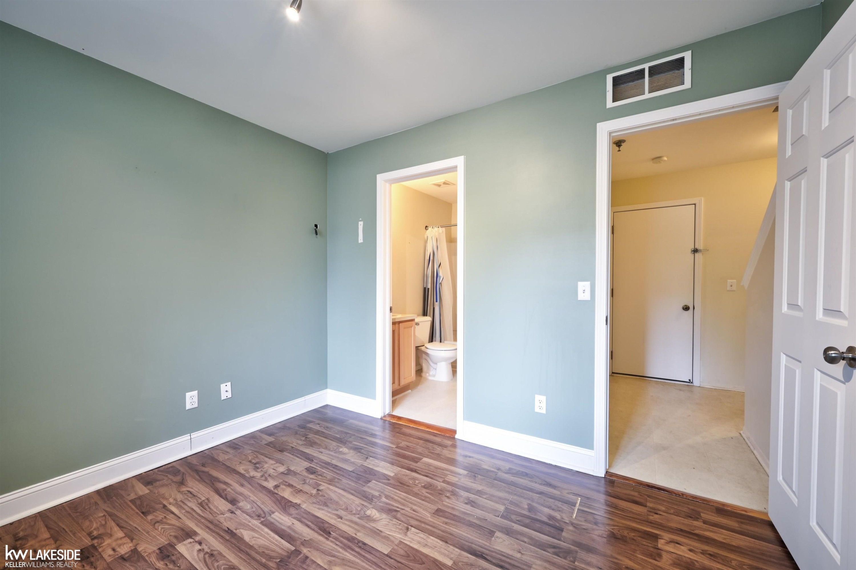 124 Park Green Drive, Lake Orion, MI 48362 — Photo 21