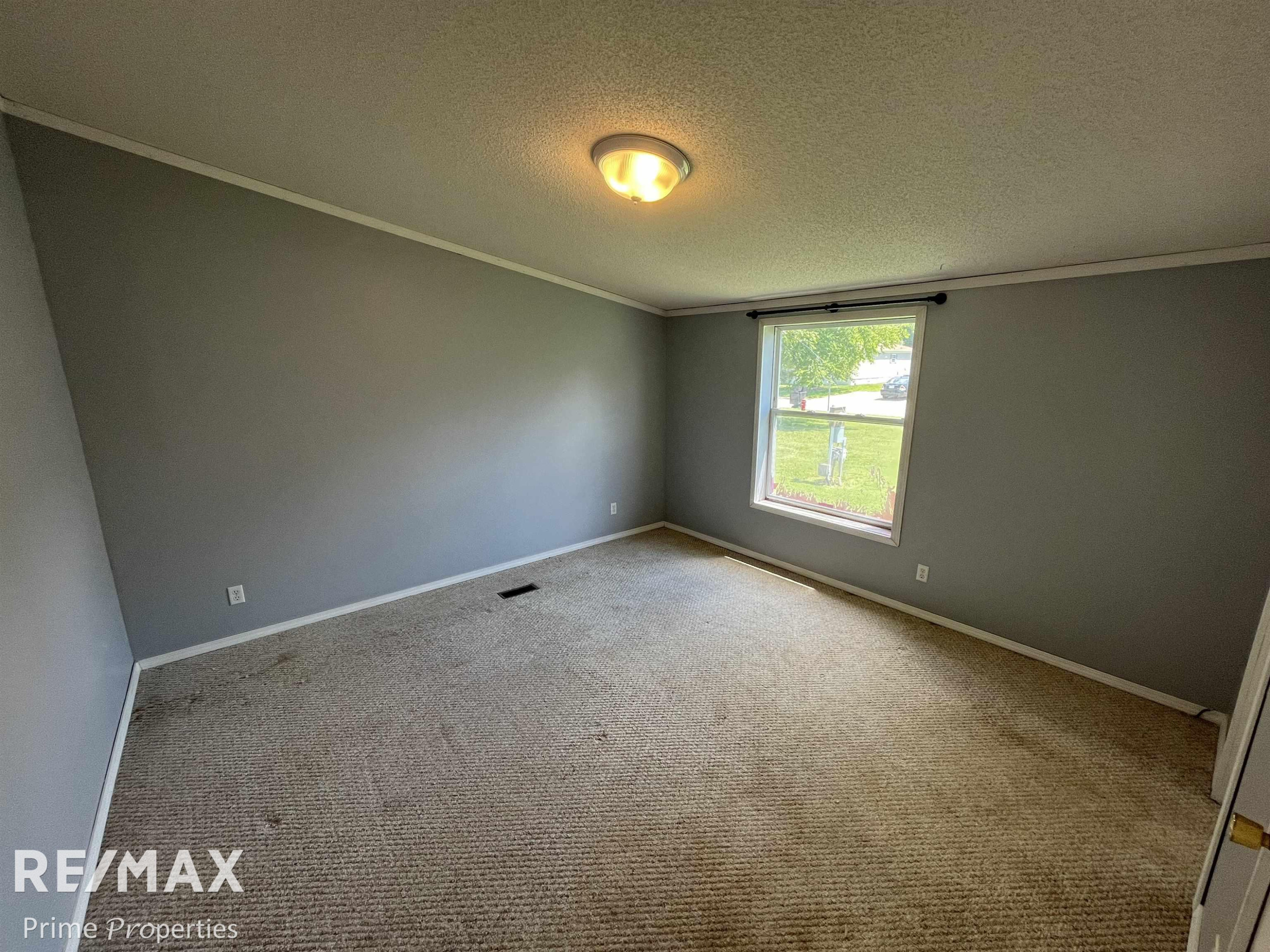 8203 Tamarack, Birch Run, MI — Photo 7