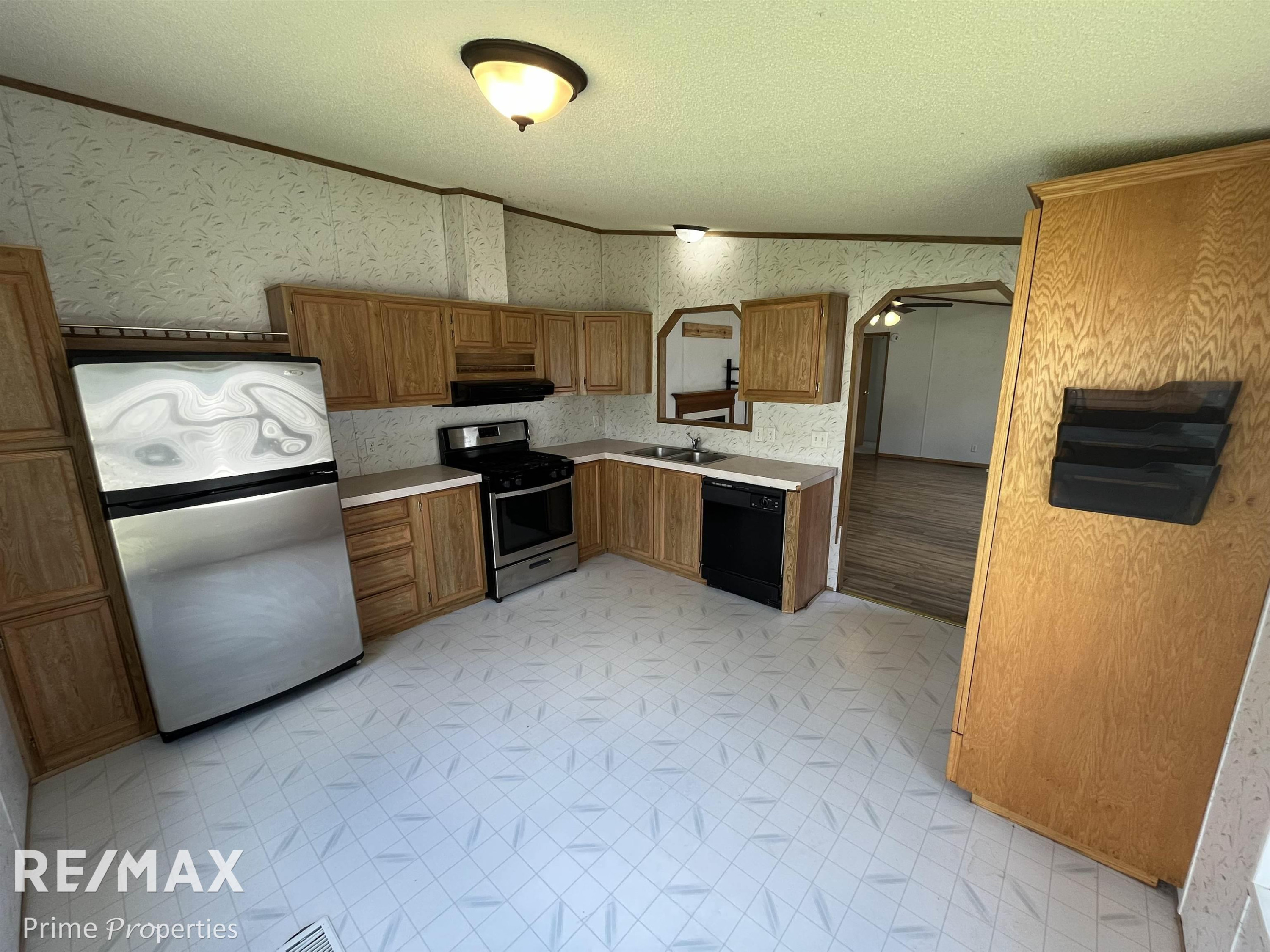 8203 Tamarack, Birch Run, MI — Photo 18