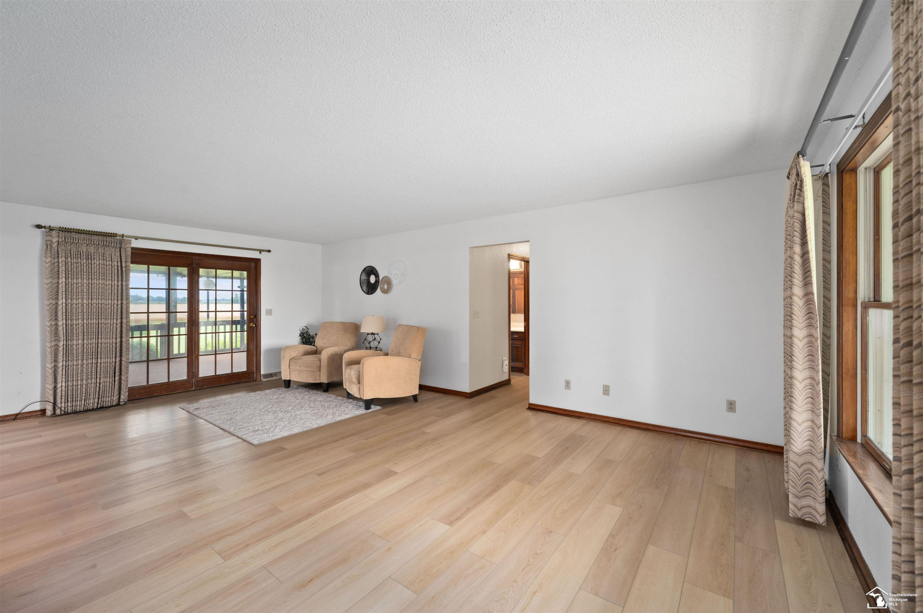 1006 E Temperance Road, Temperance, MI 48182 — Photo 8