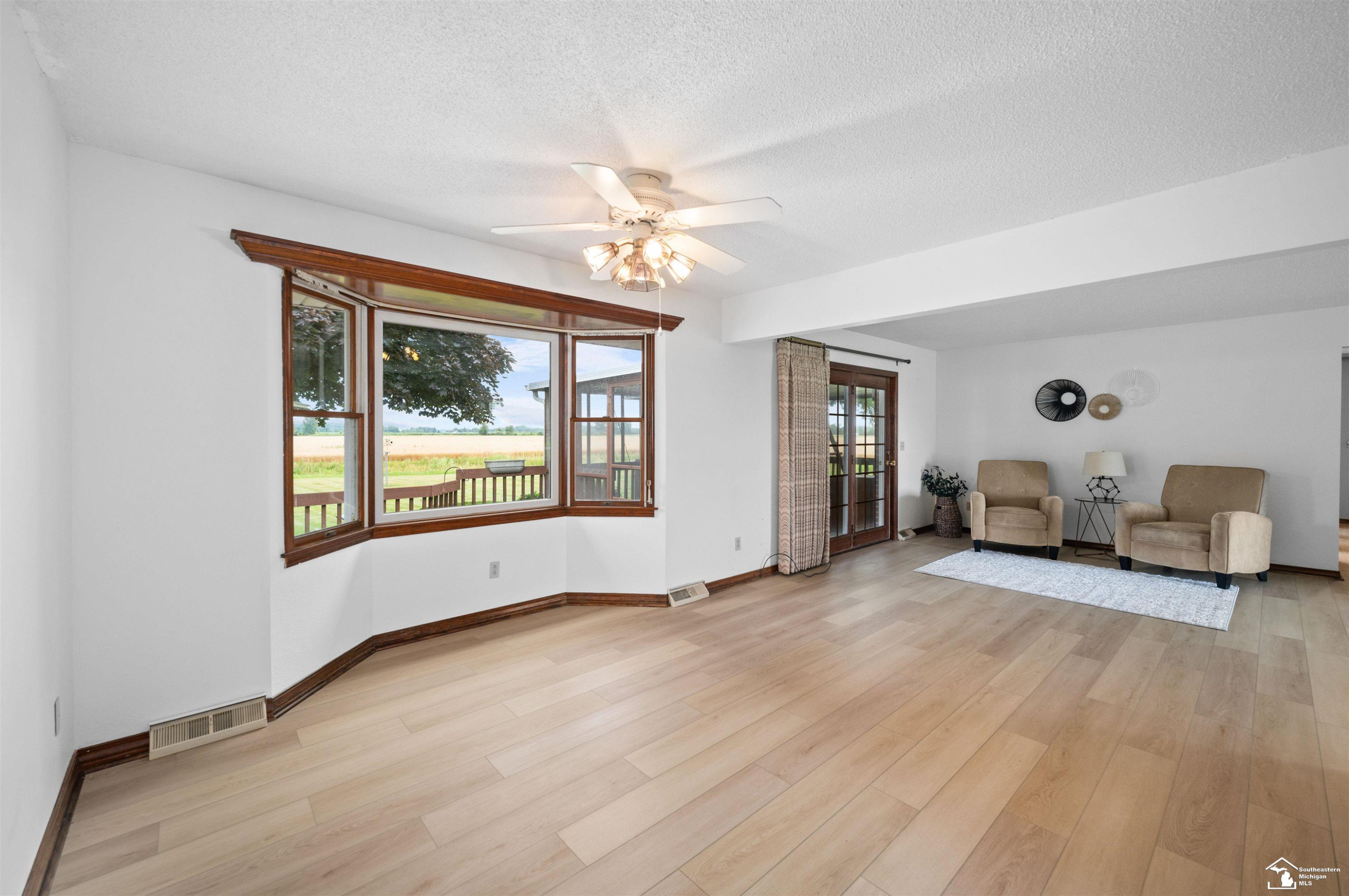 1006 E Temperance Road, Temperance, MI 48182 — Photo 10