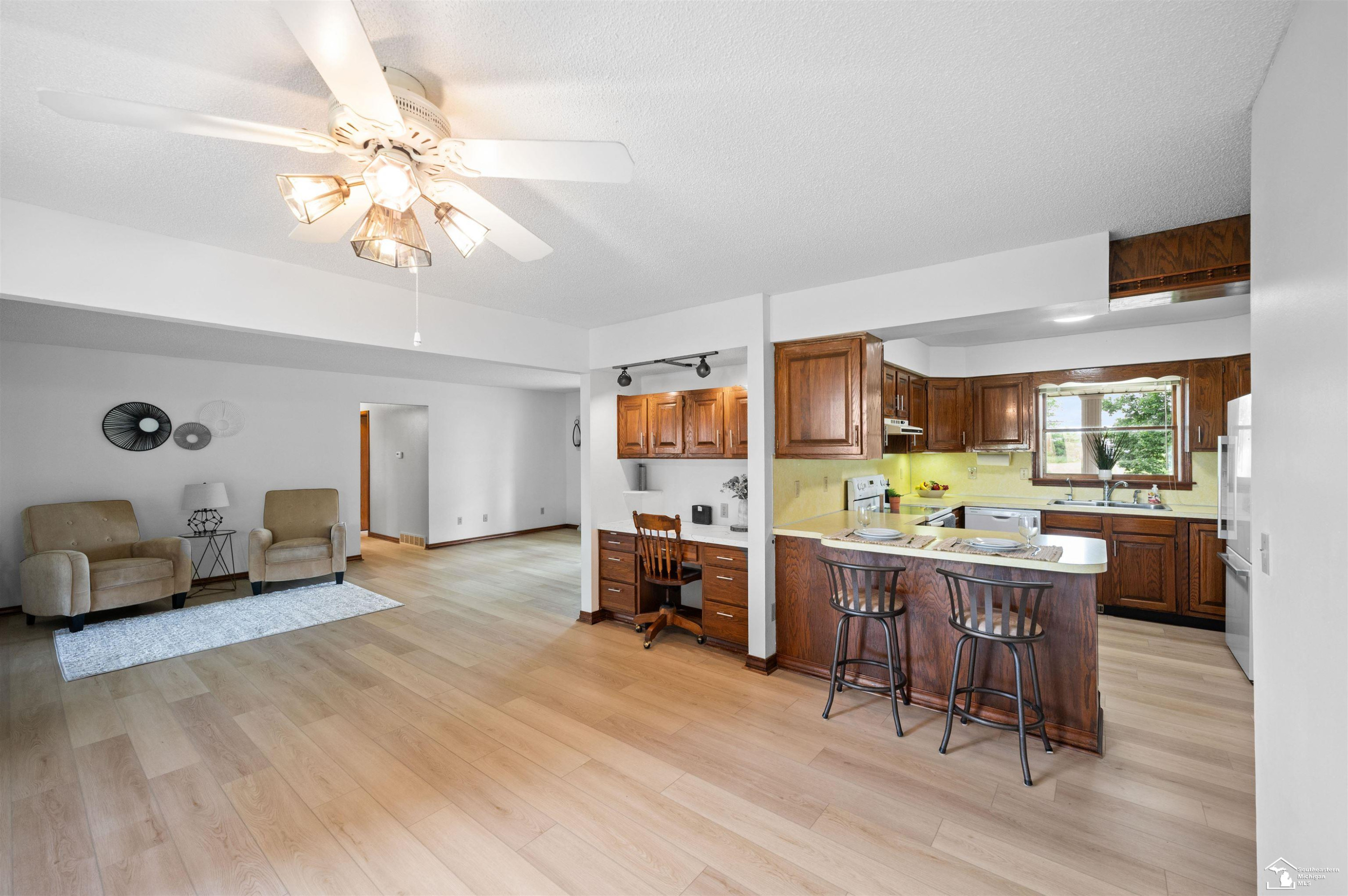 1006 E Temperance Road, Temperance, MI 48182 — Photo 11