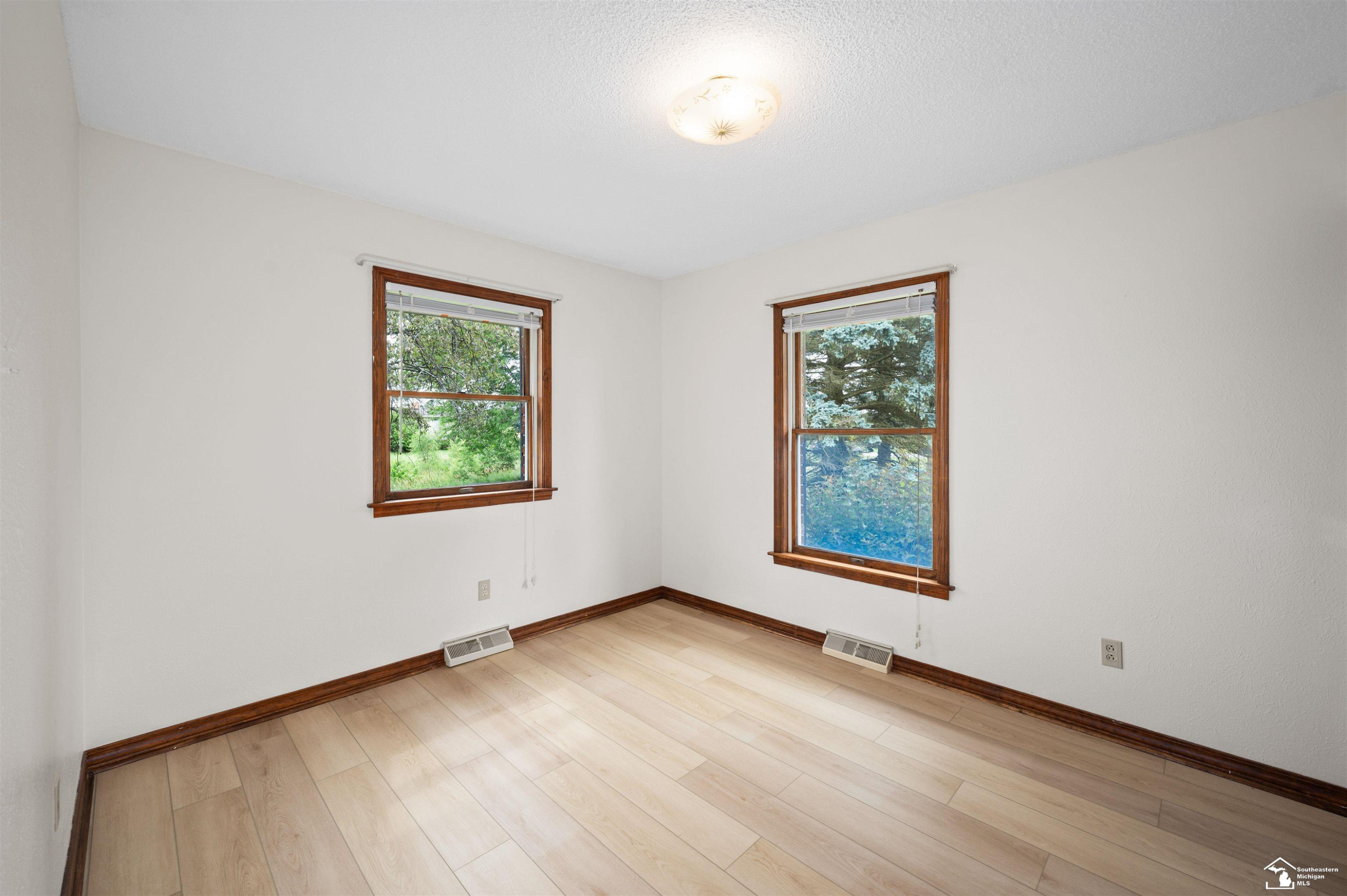 1006 E Temperance Road, Temperance, MI 48182 — Photo 25