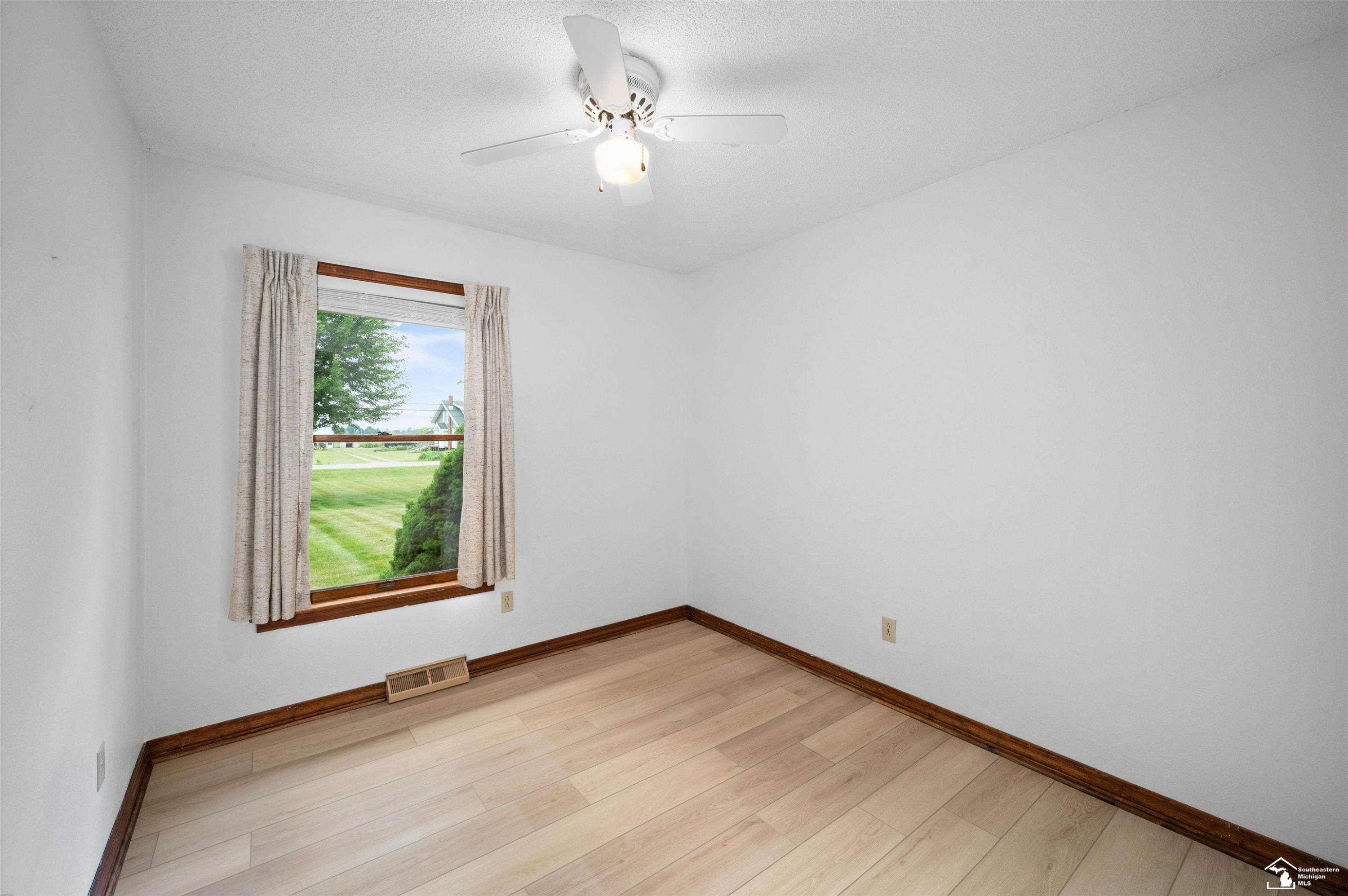 1006 E Temperance Road, Temperance, MI 48182 — Photo 27
