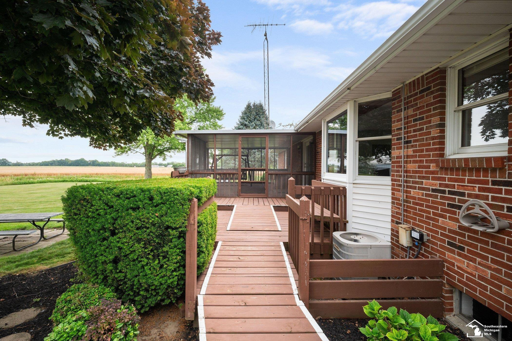 1006 E Temperance Road, Temperance, MI 48182 — Photo 40