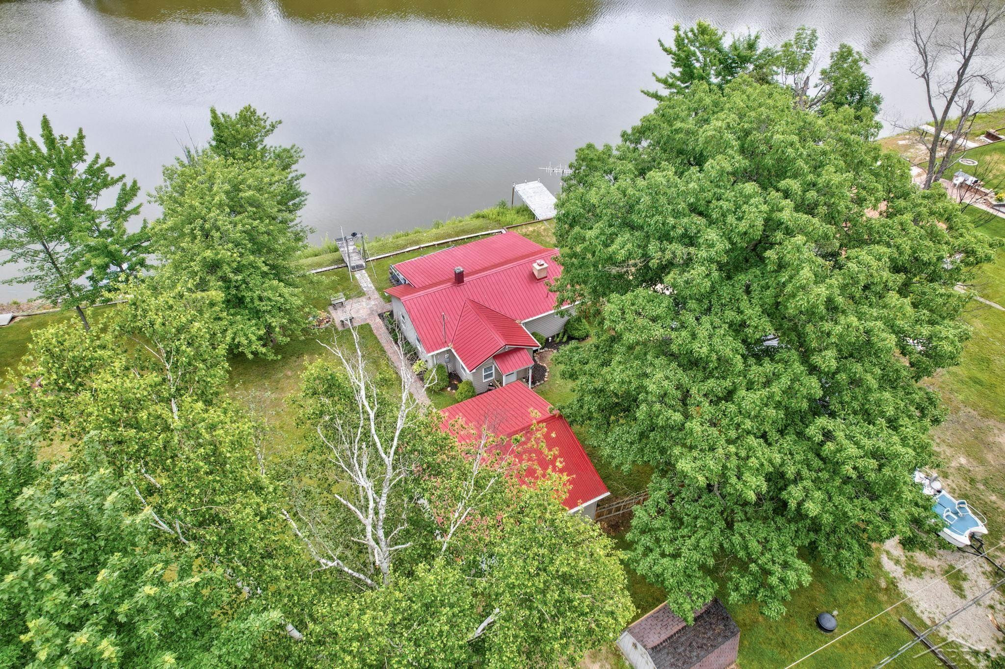 625 E Sun Oil, Gladwin, MI 48624 — Photo 37