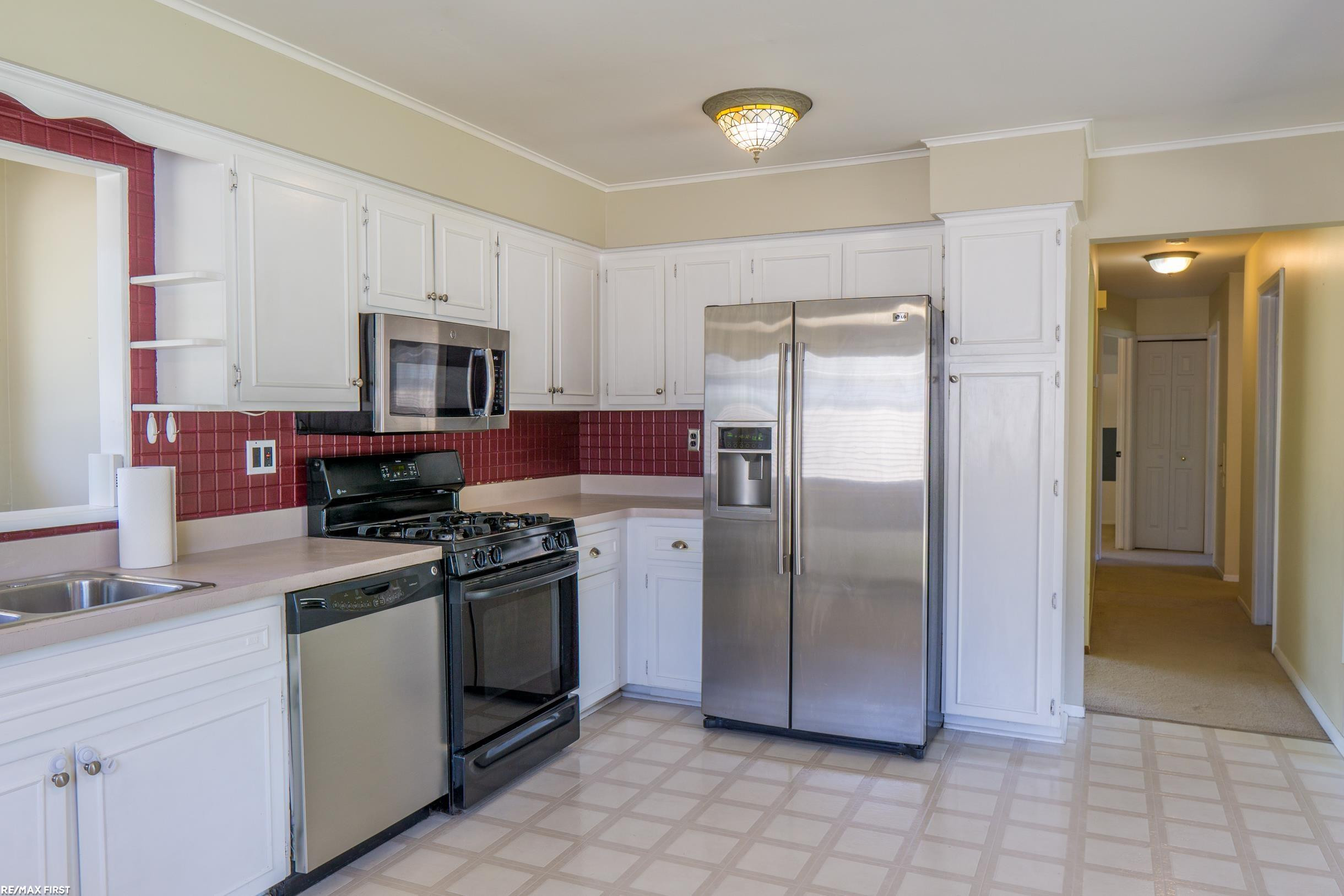 8655 Alwardt Drive, Sterling Heights, MI 48313 — Photo 10