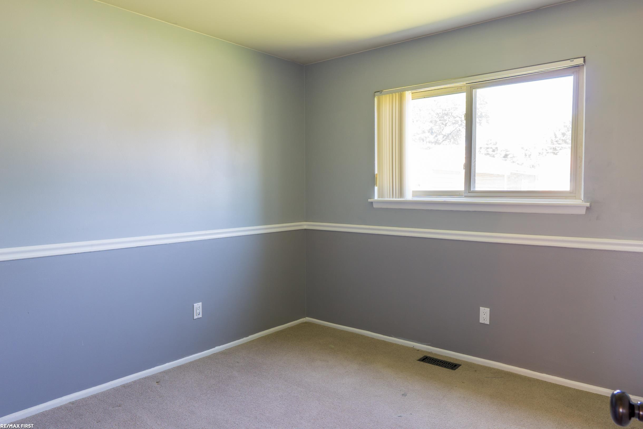 8655 Alwardt Drive, Sterling Heights, MI 48313 — Photo 14