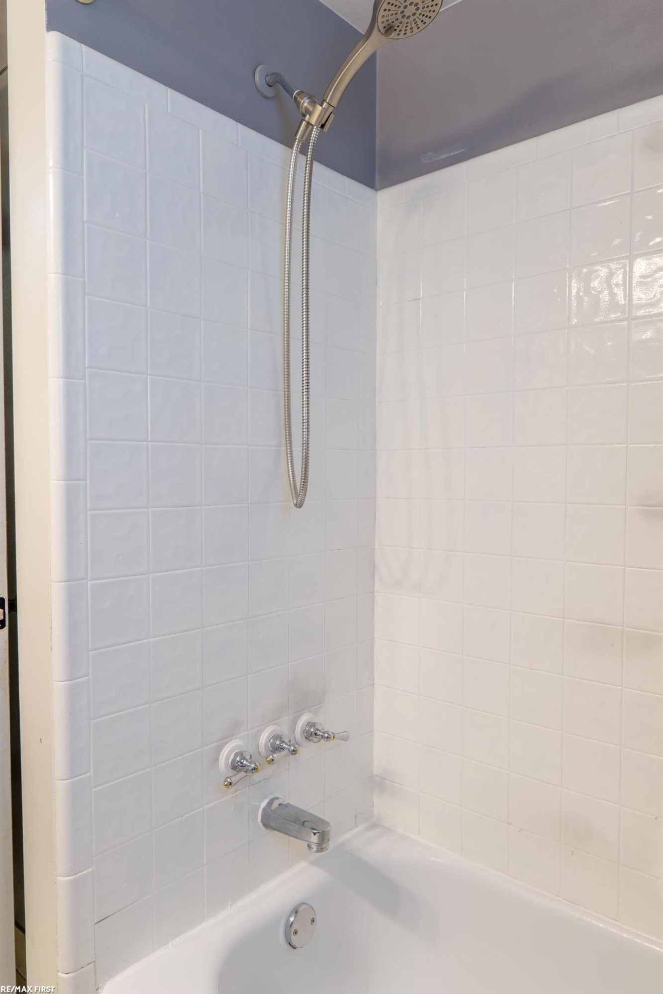 8655 Alwardt Drive, Sterling Heights, MI 48313 — Photo 18
