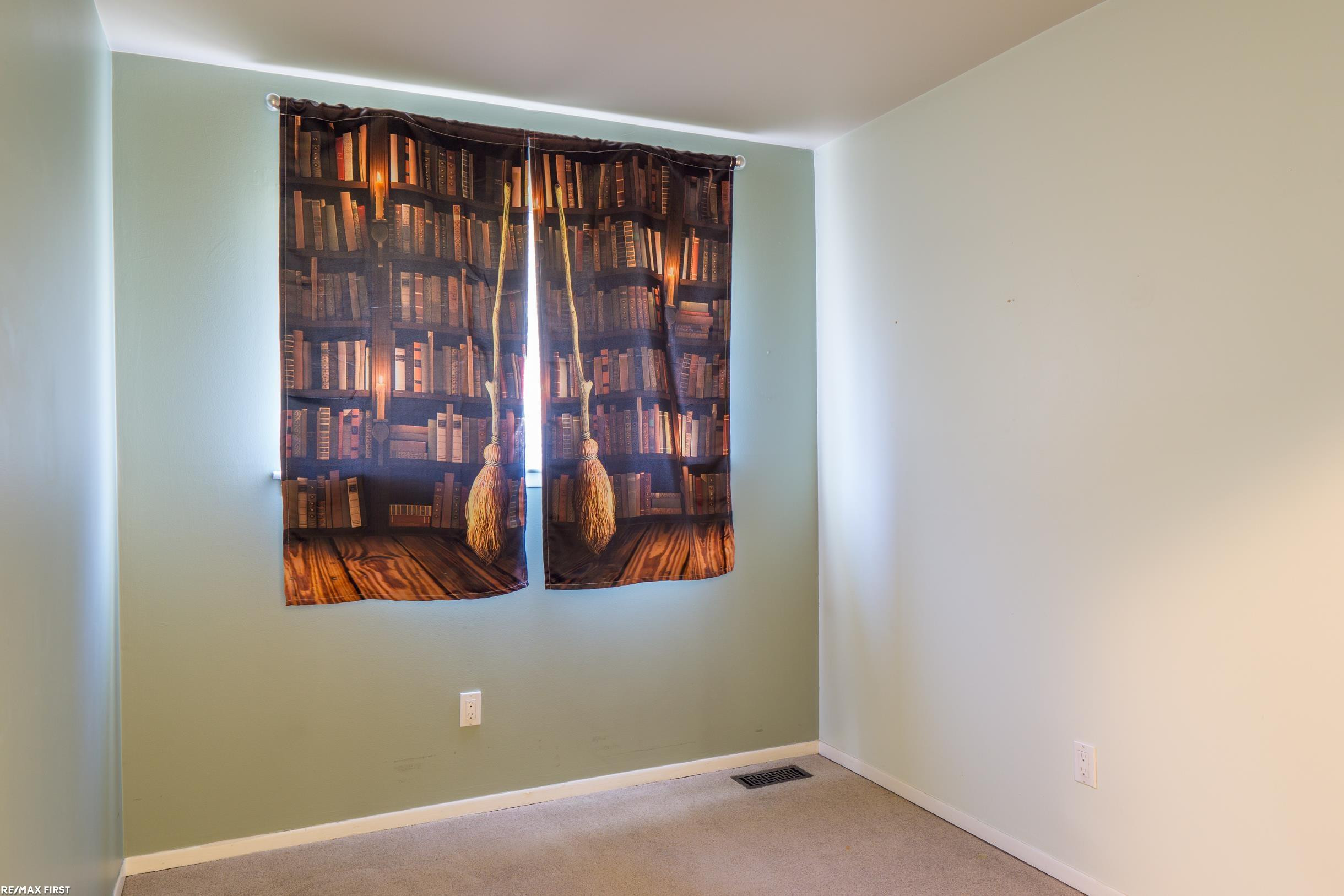 8655 Alwardt Drive, Sterling Heights, MI 48313 — Photo 19