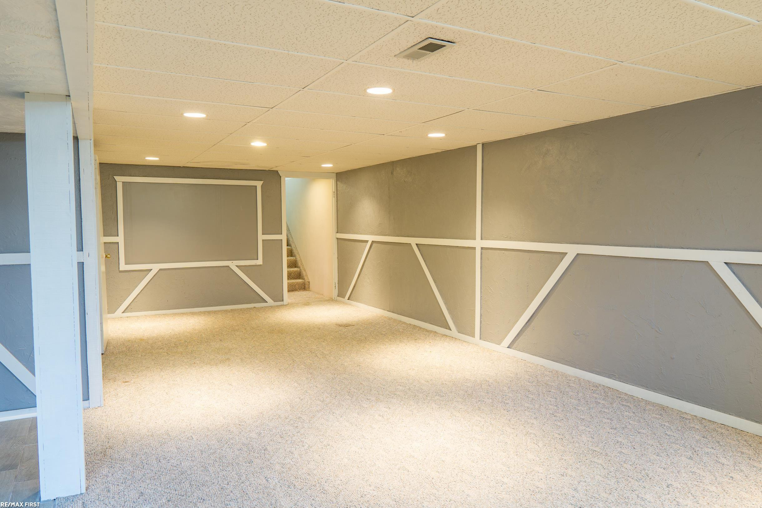 8655 Alwardt Drive, Sterling Heights, MI 48313 — Photo 24