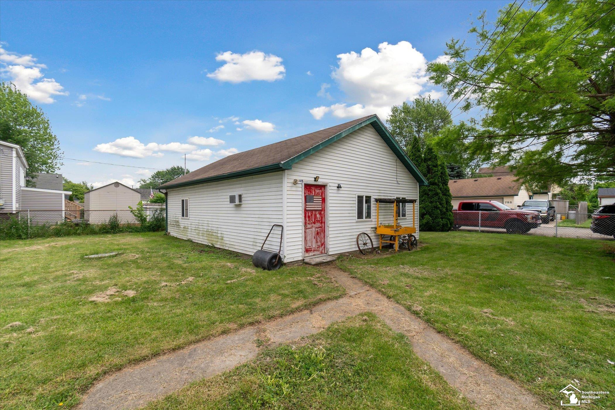 765 Eureka Street, Wyandotte, MI 48192 — Photo 45