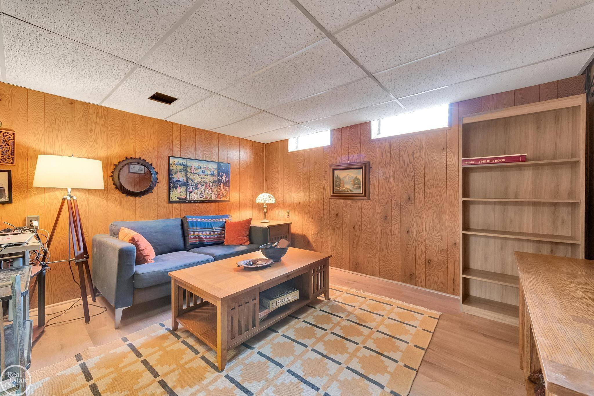 951 HAMPTON Street, Grosse Pointe Woods, MI 48236 — Photo 50