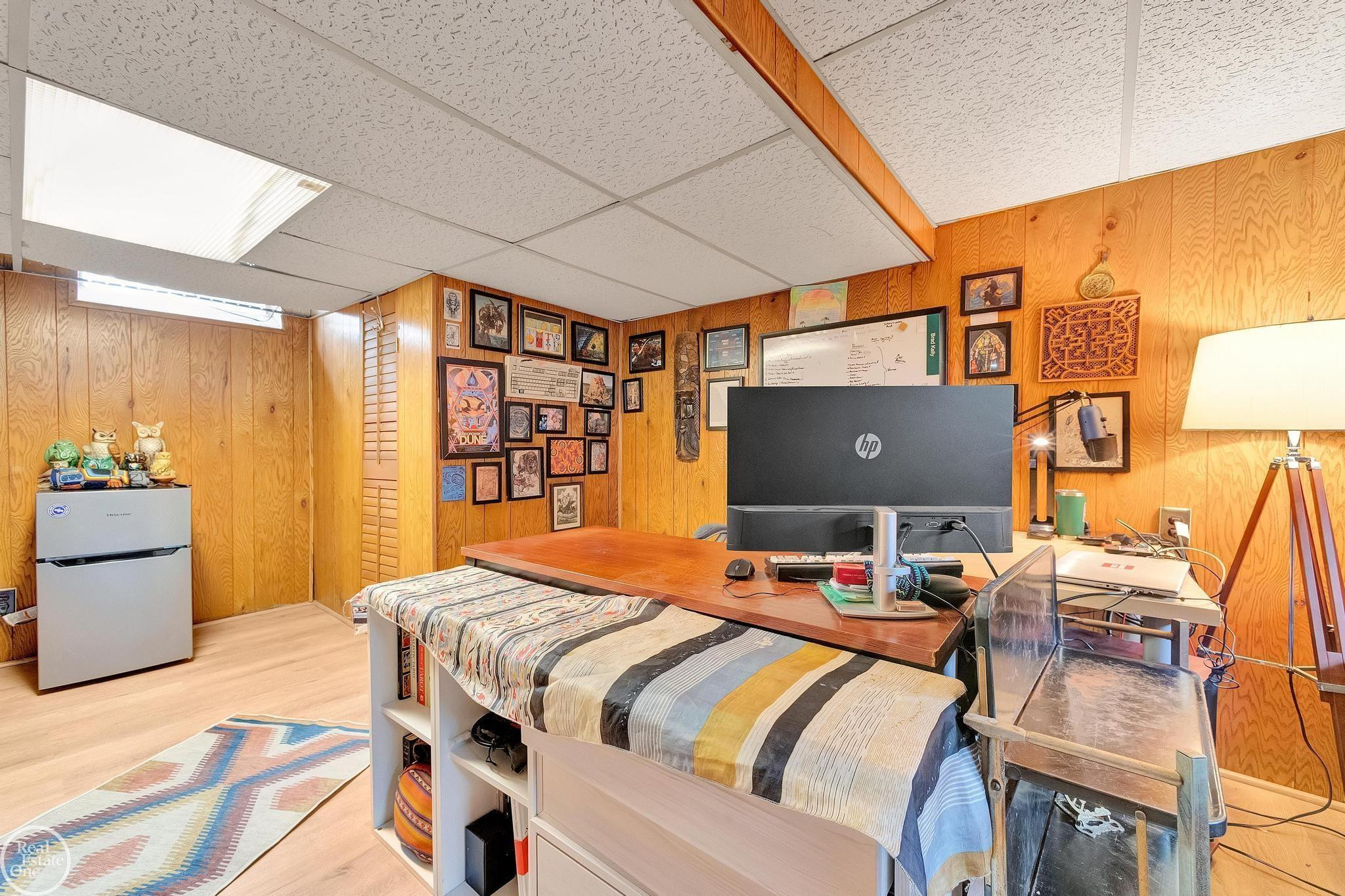 951 HAMPTON Street, Grosse Pointe Woods, MI 48236 — Photo 52