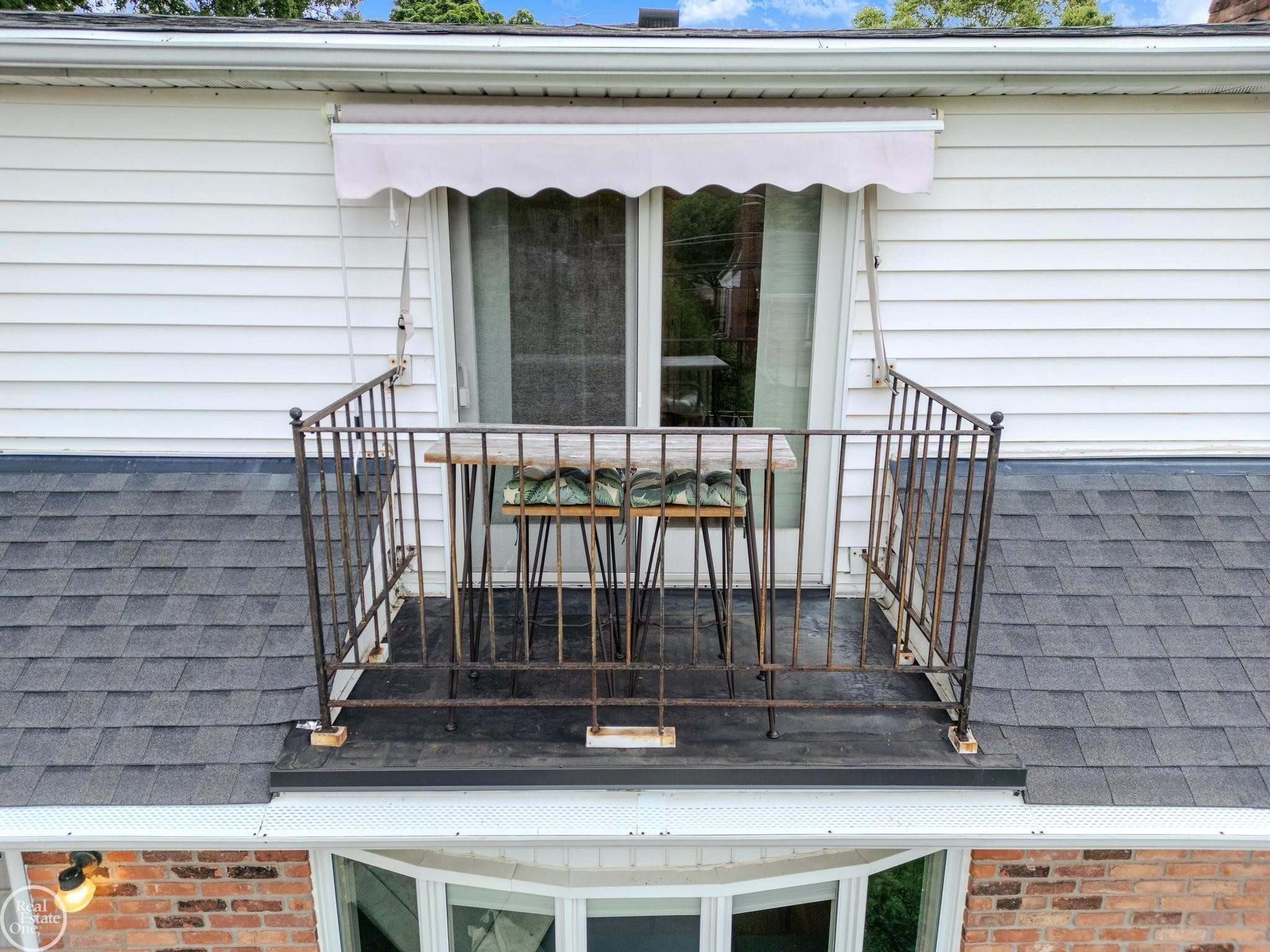 951 HAMPTON Street, Grosse Pointe Woods, MI 48236 — Photo 64