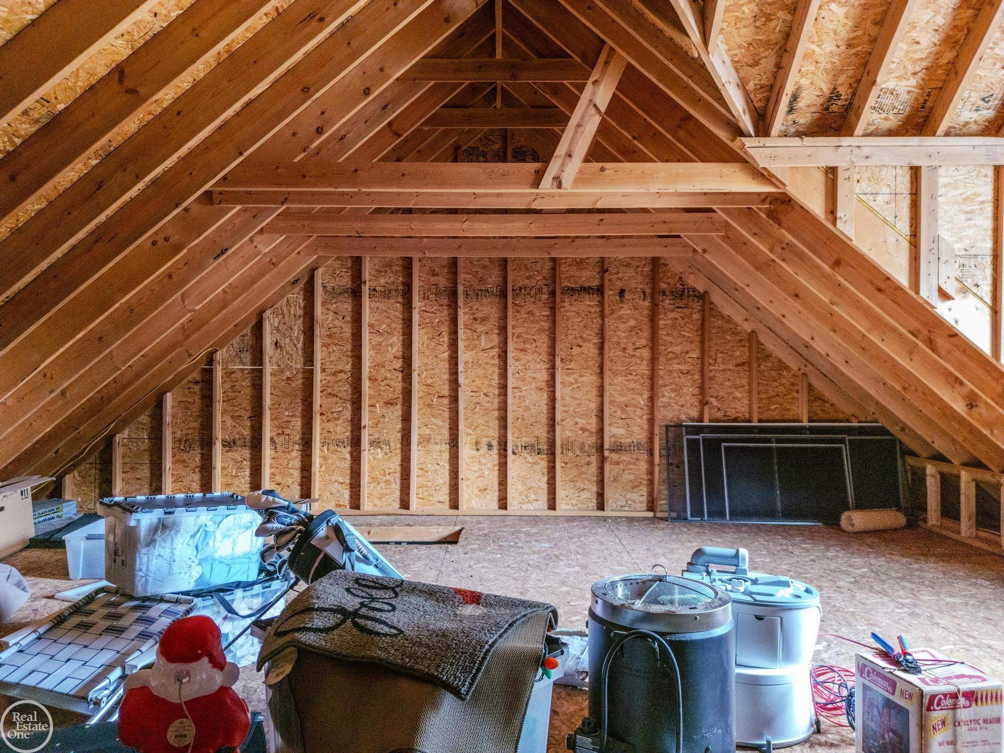 951 HAMPTON Street, Grosse Pointe Woods, MI 48236 — Photo 75