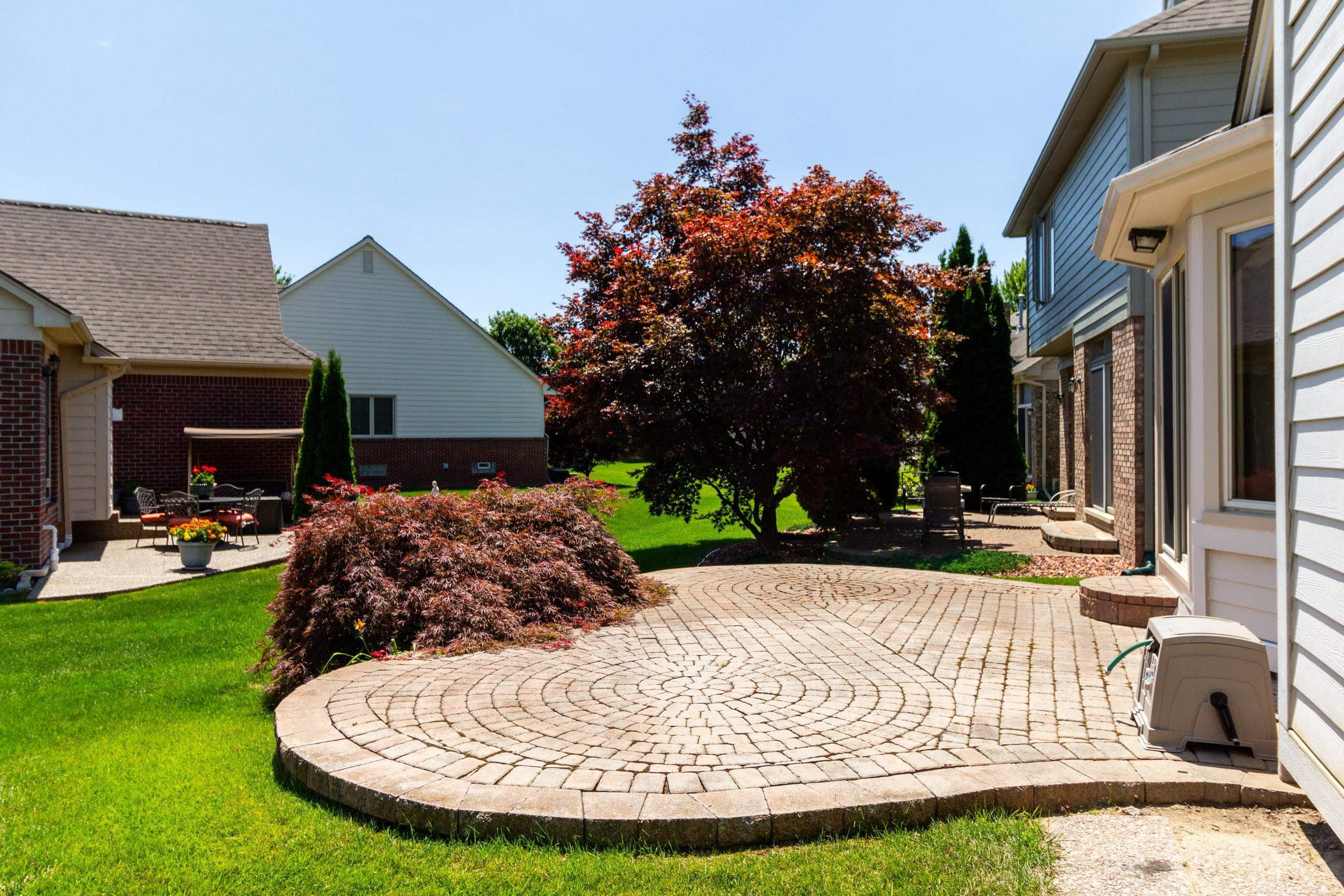 52538 Covecreek Drive, Macomb, MI 48044 — Photo 9