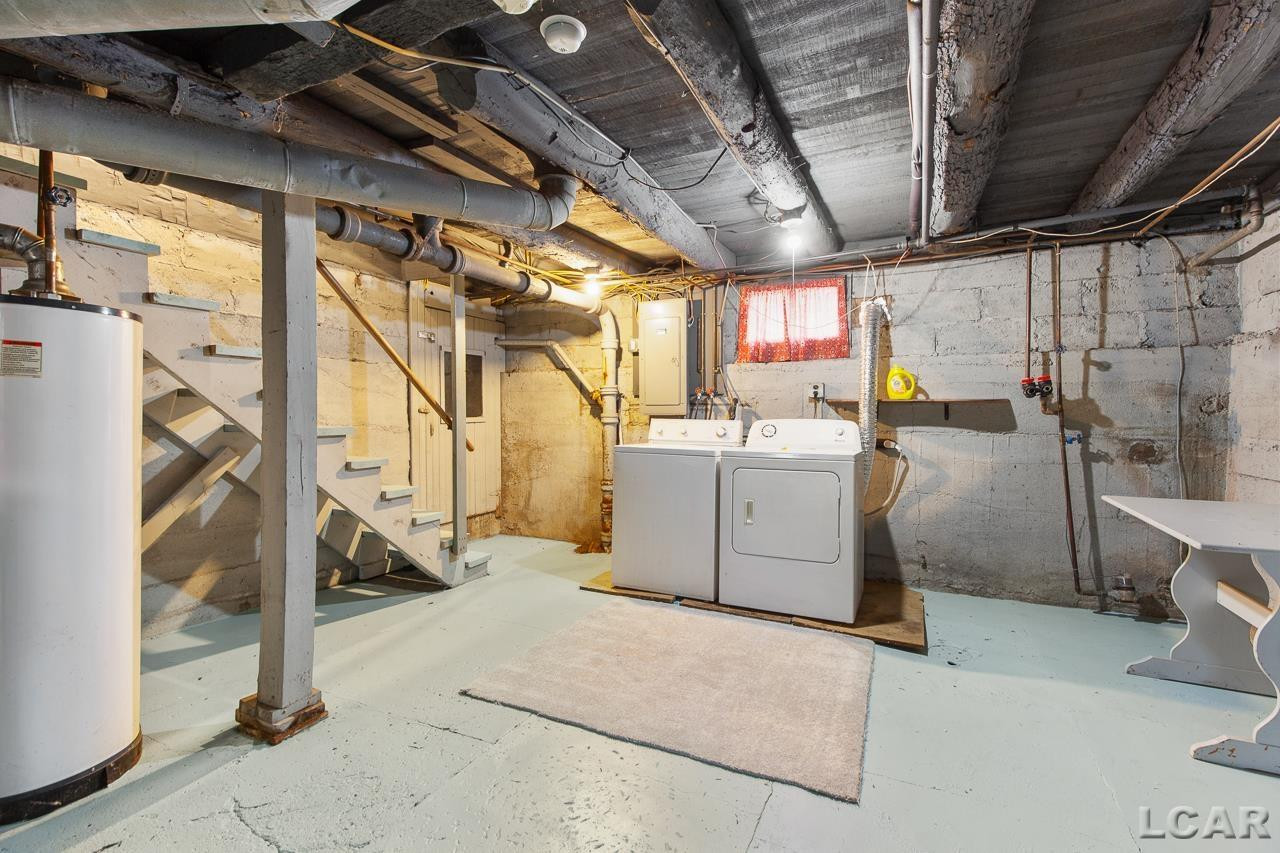 215 Brown, MI 49236 — Photo 22