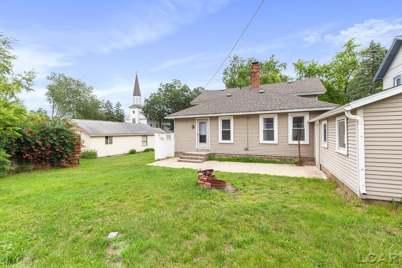 215 Brown, MI 49236 — Photo 26